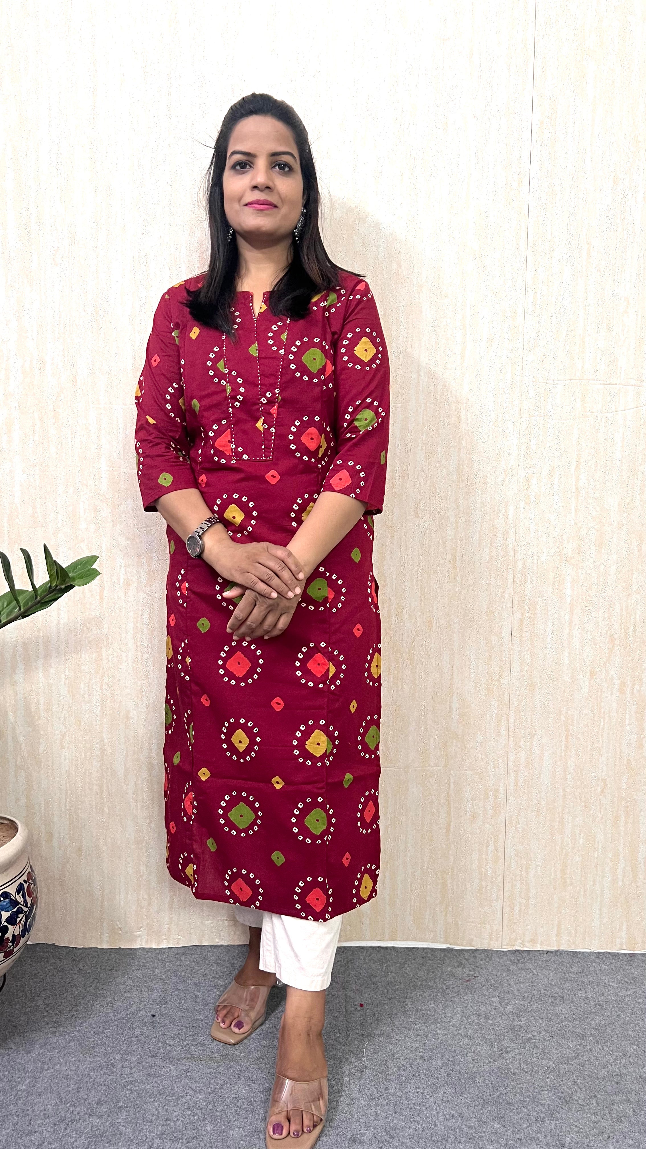 Mumzhug Maroon Batik Bloom – Pure Cotton Feeding Kurta-Dispatching starts from 22nd August 2026.