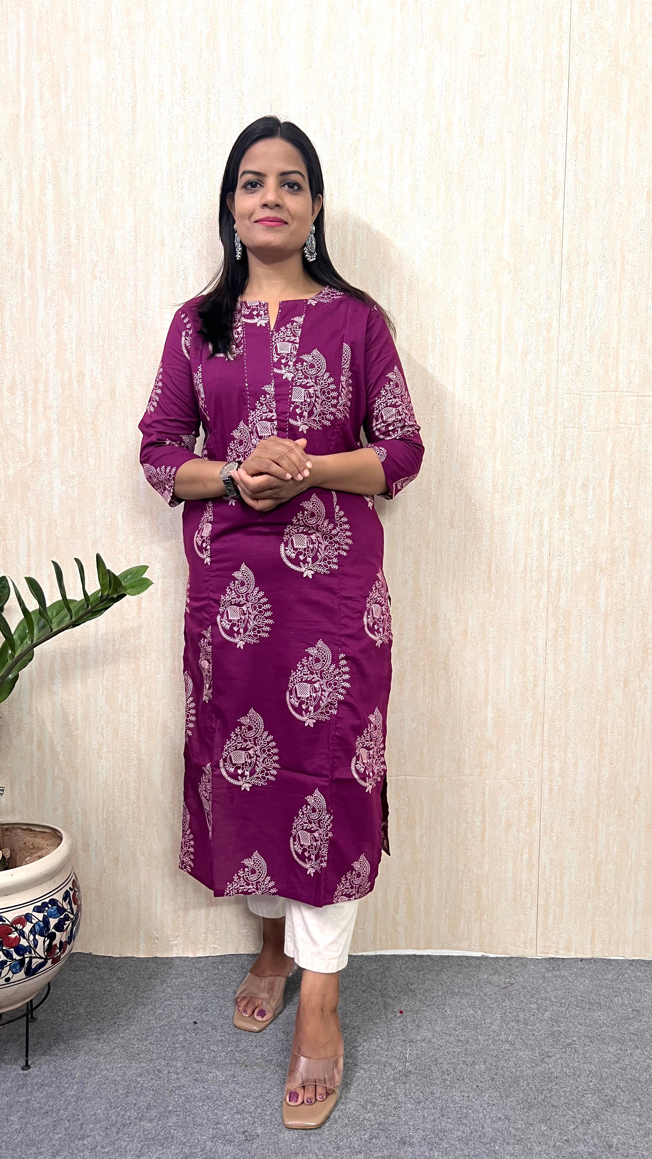 Mumzhug Wine Elephant β Pure Cotton Jaipuri Feeding Kurta-Dispatching starts from 22nd August 2026.