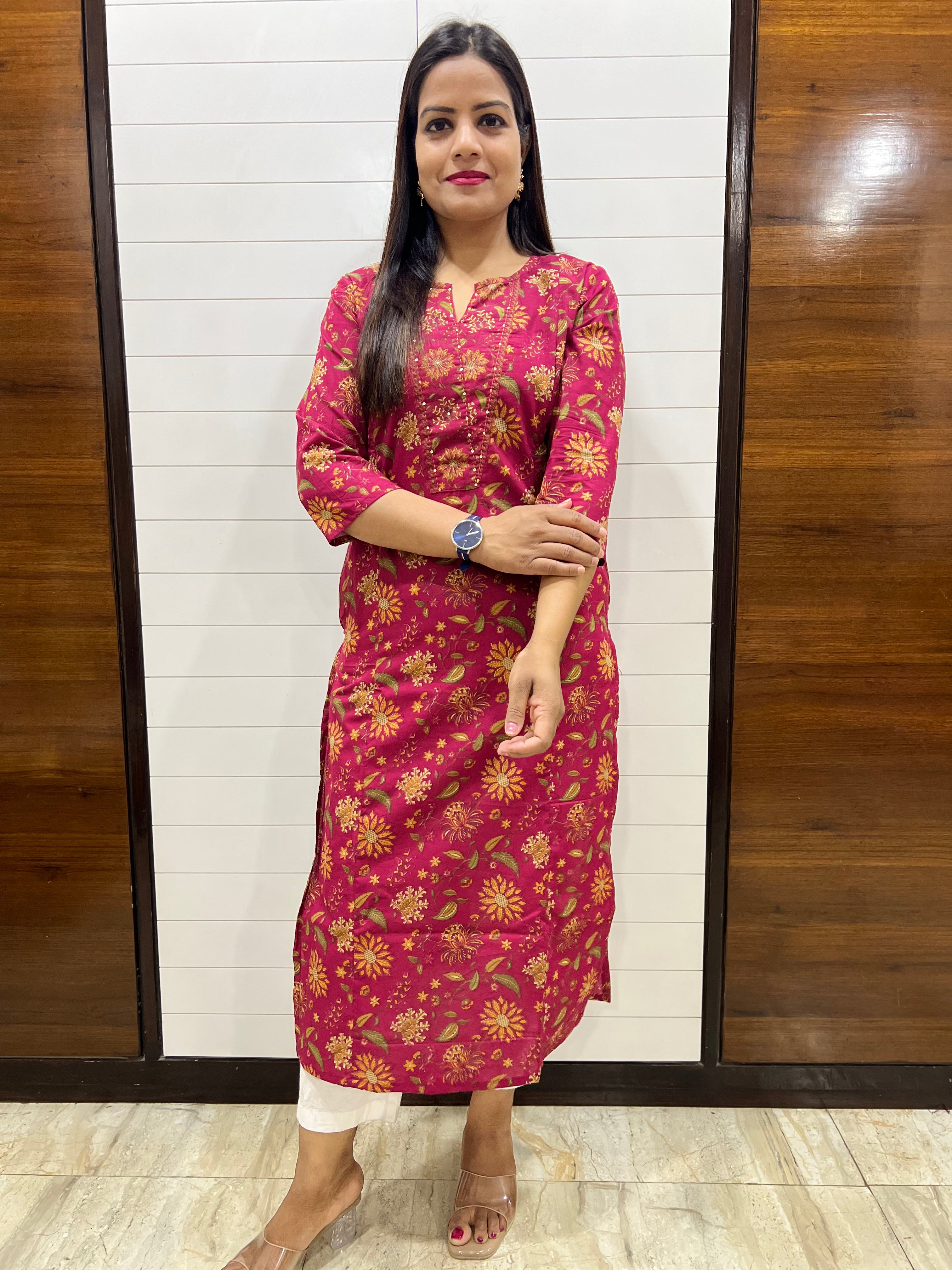 Mumzhug Pure Cotton Tomato Colored floral Colored Printed Feeding Kurta