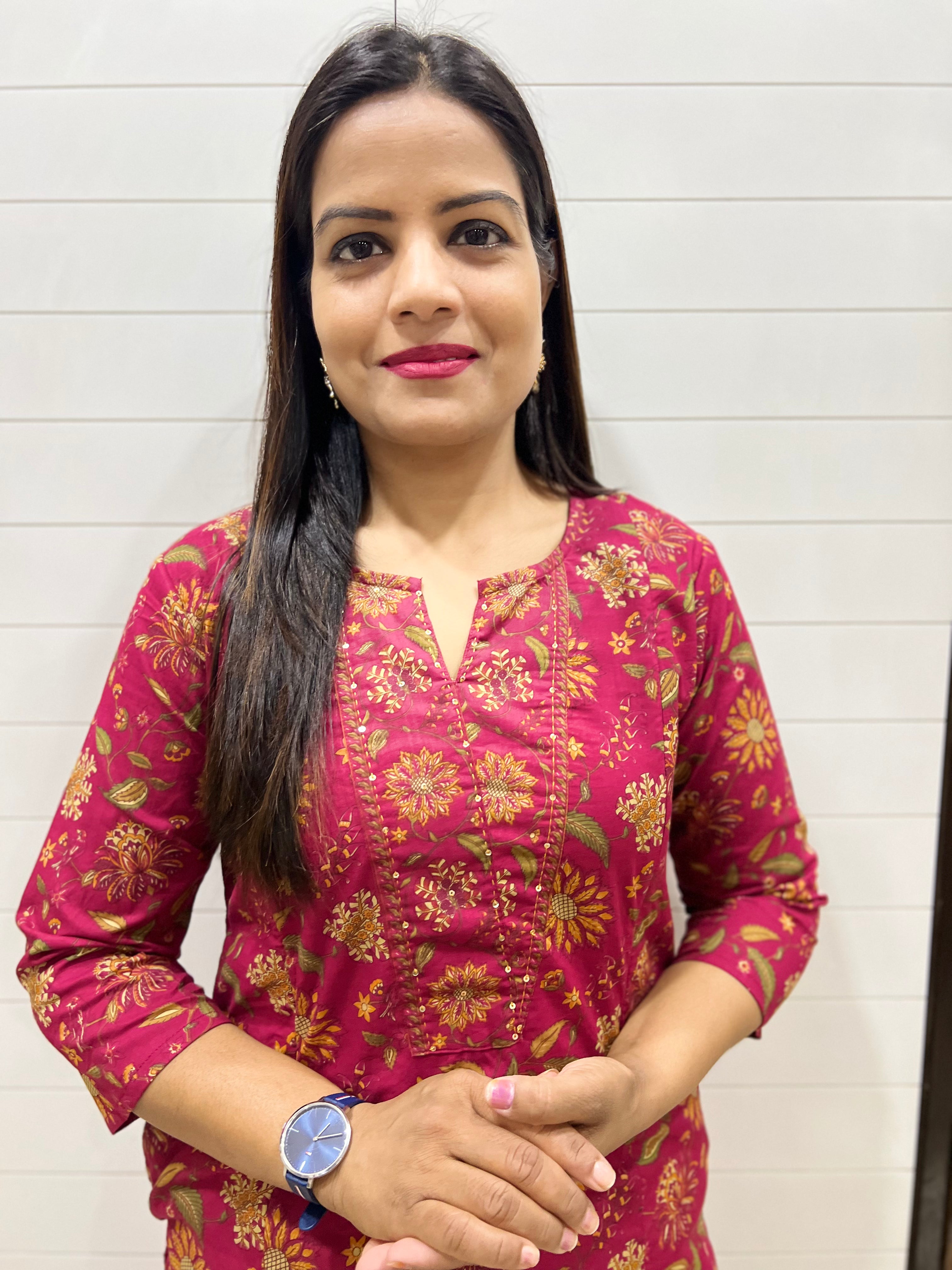 Mumzhug Pure Cotton Tomato Colored floral Colored Printed Feeding Kurta