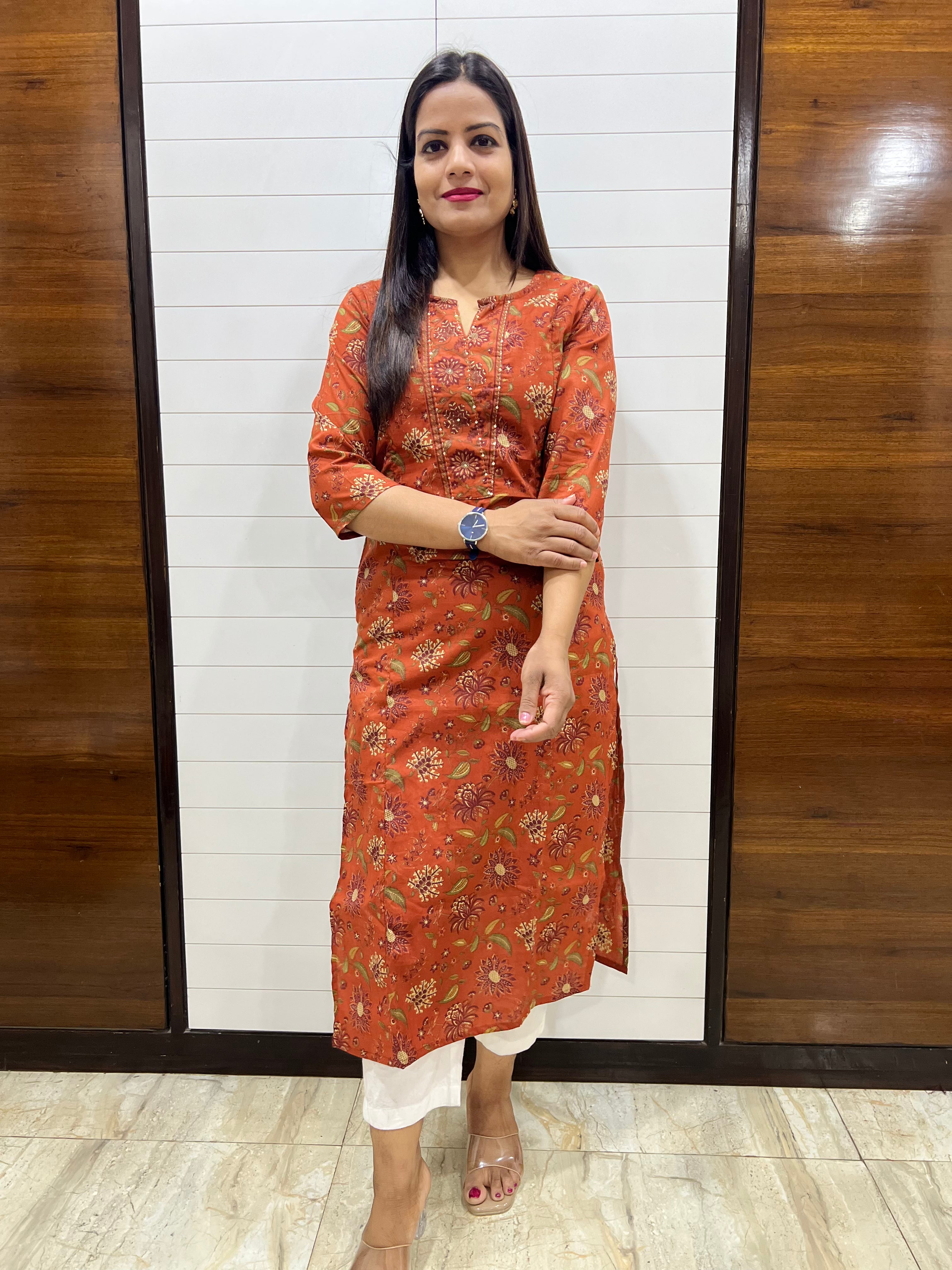 Mumzhug Pure Cotton Rust Colored floral Colored Printed Feeding Kurta