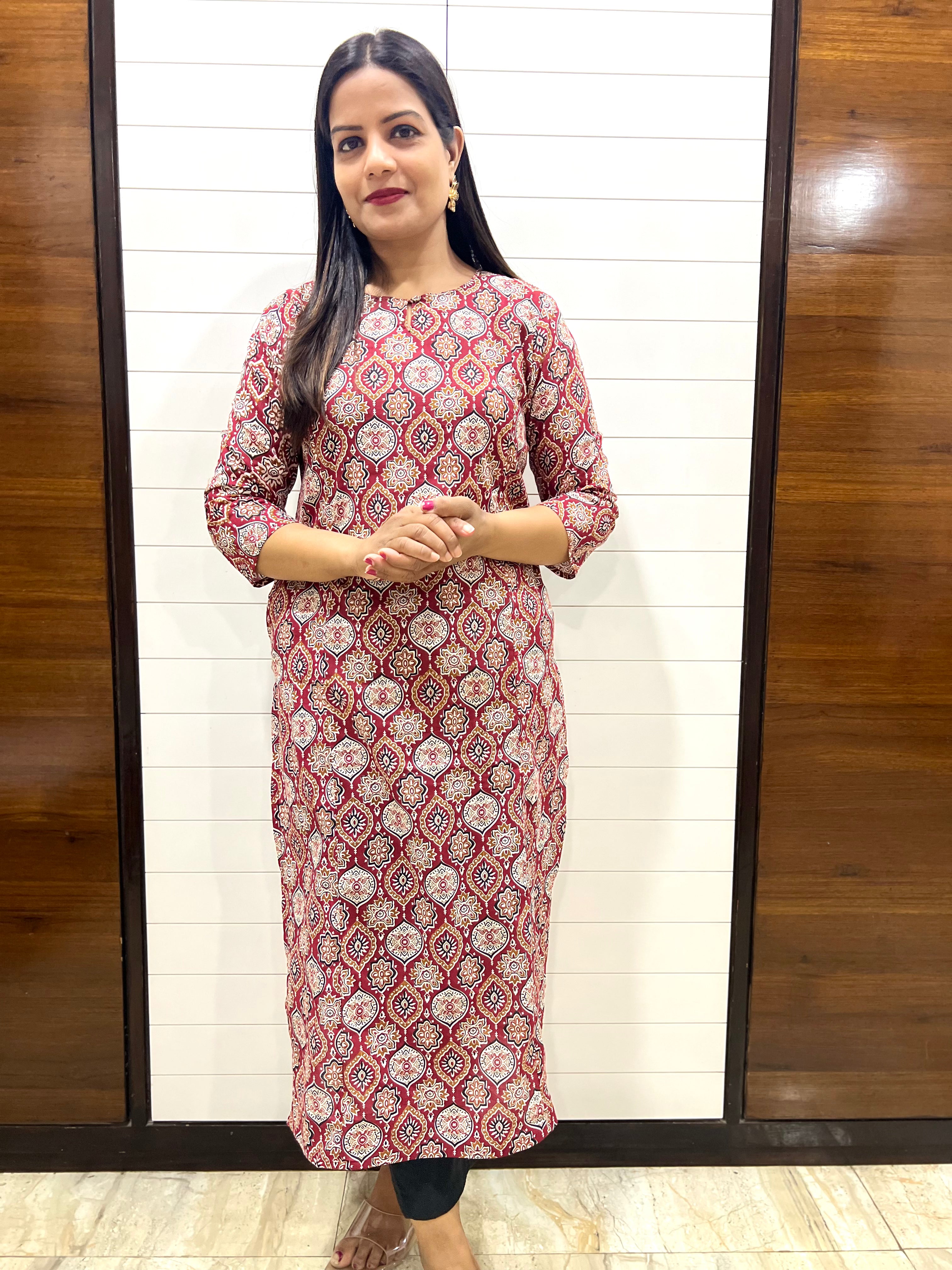 Mumzhug Maroon Jaipuri Print Pure Cotton Feeding Kurta