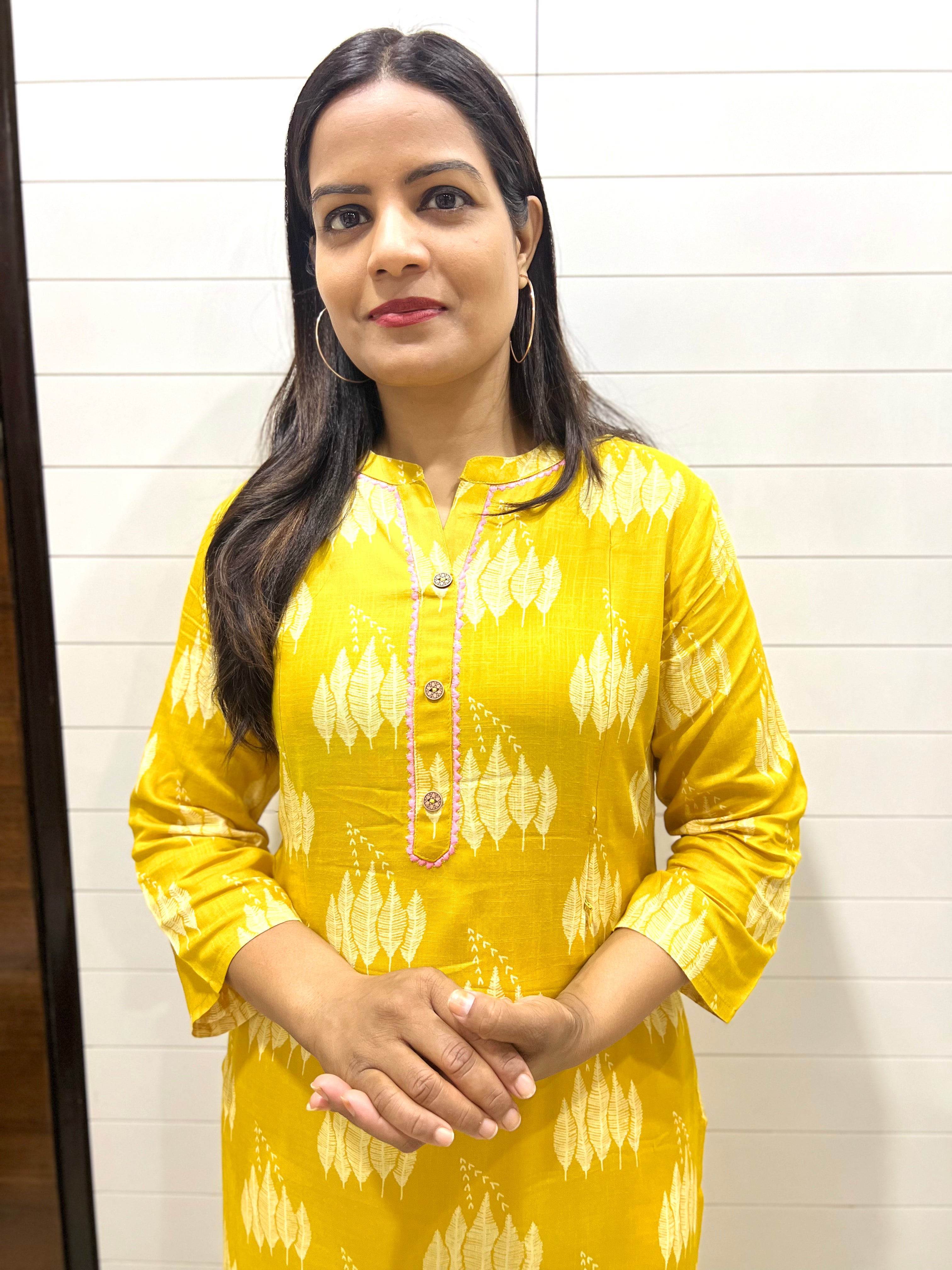Mumzhug Yellow Viscose Rayon Print Feeding Kurta