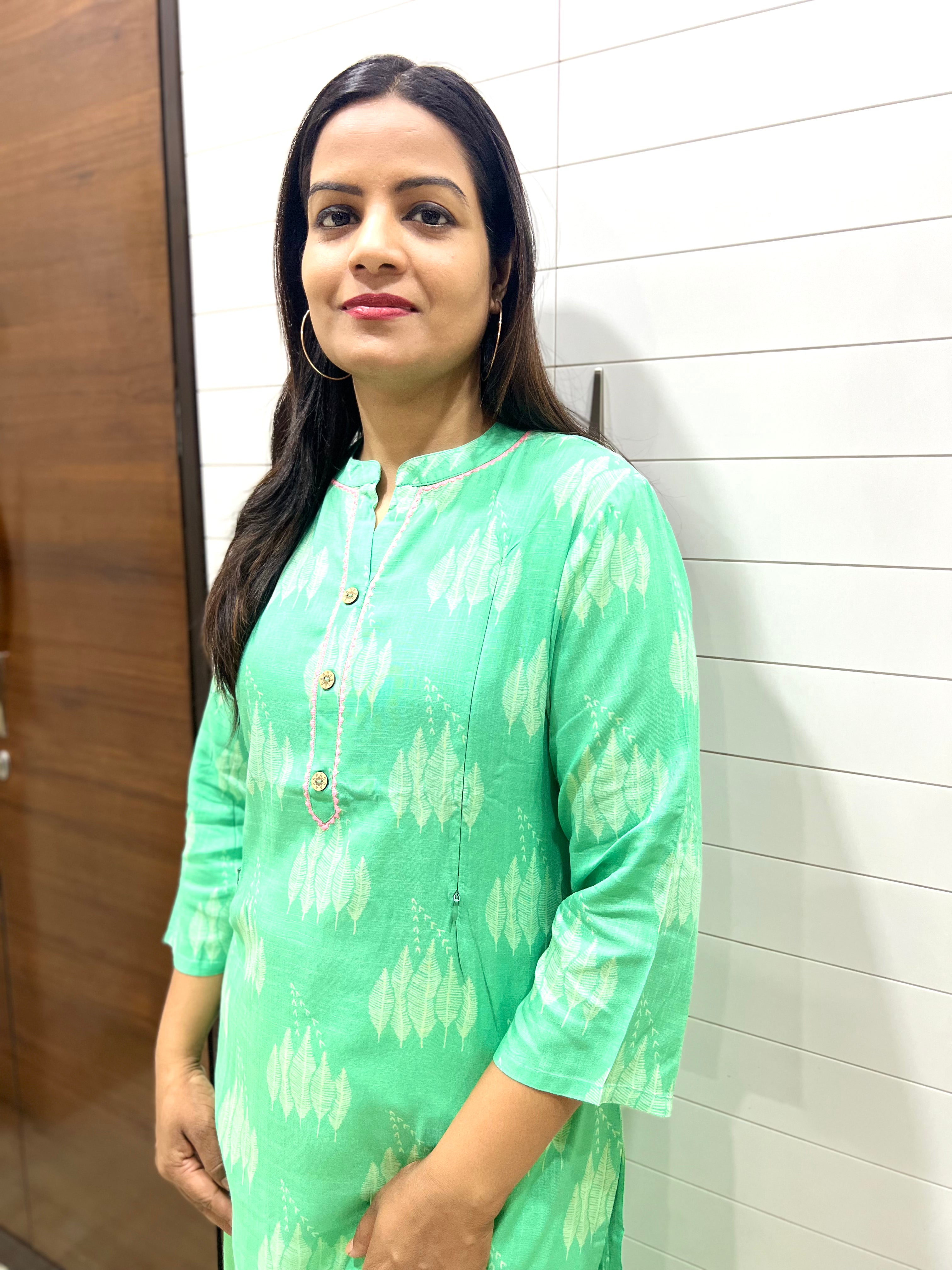 Mumzhug Green Viscose Rayon Feeding Kurta
