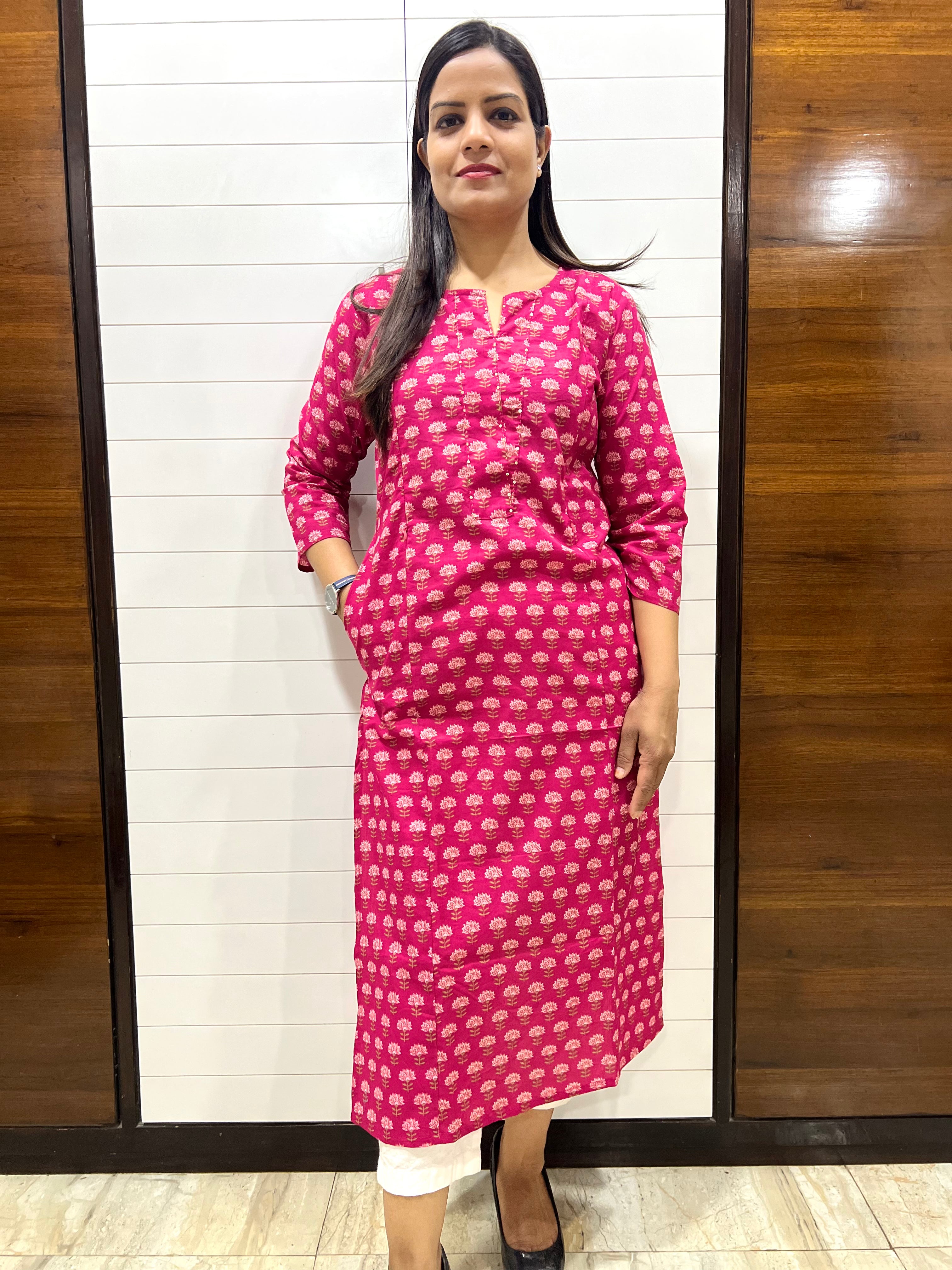Mumzhug Pure Cotton Fuchsia Colored Feeding Kurta