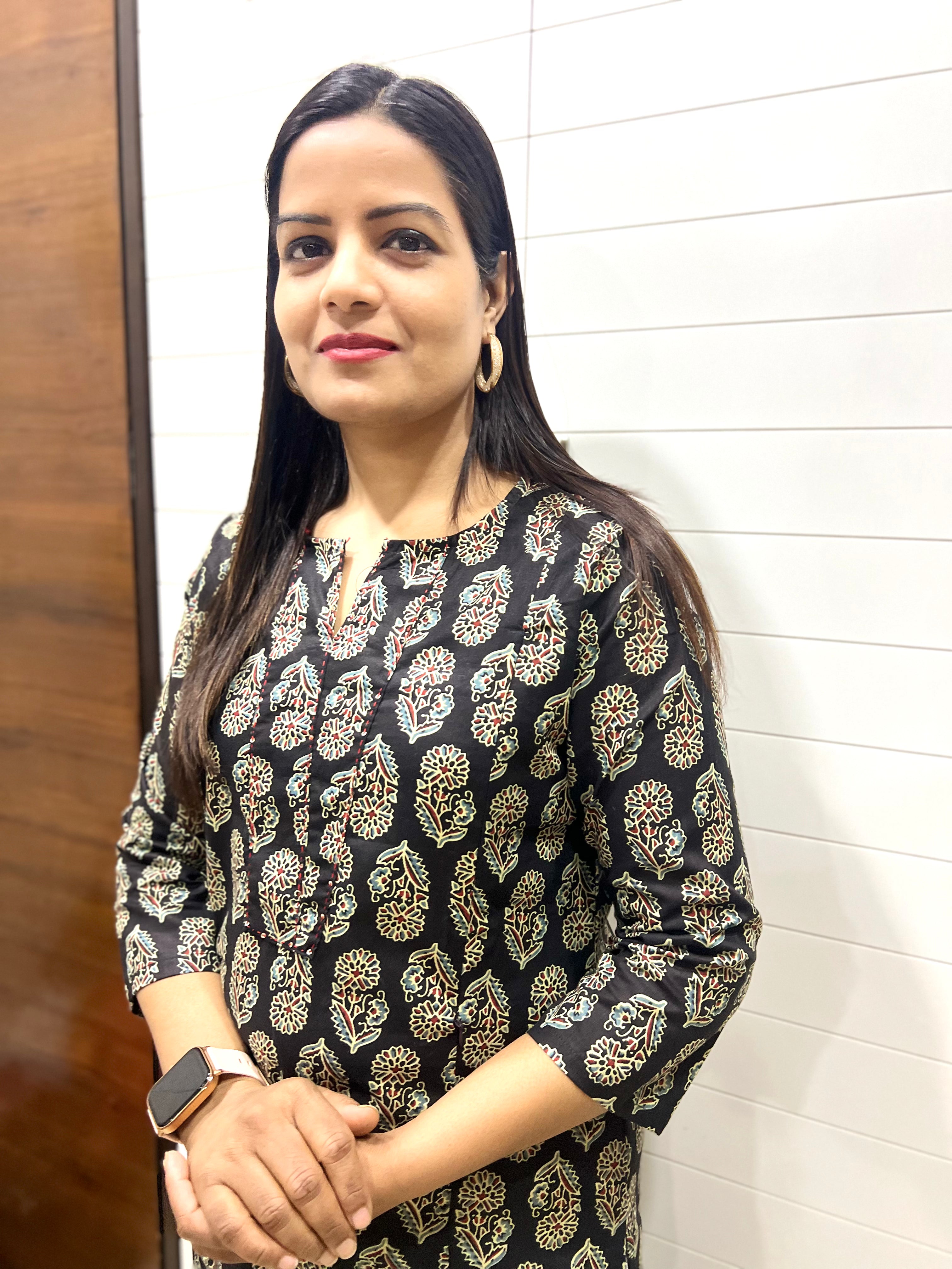 Mumzhug Black Pure Cotton Jaipuri Print Feeding Kurta