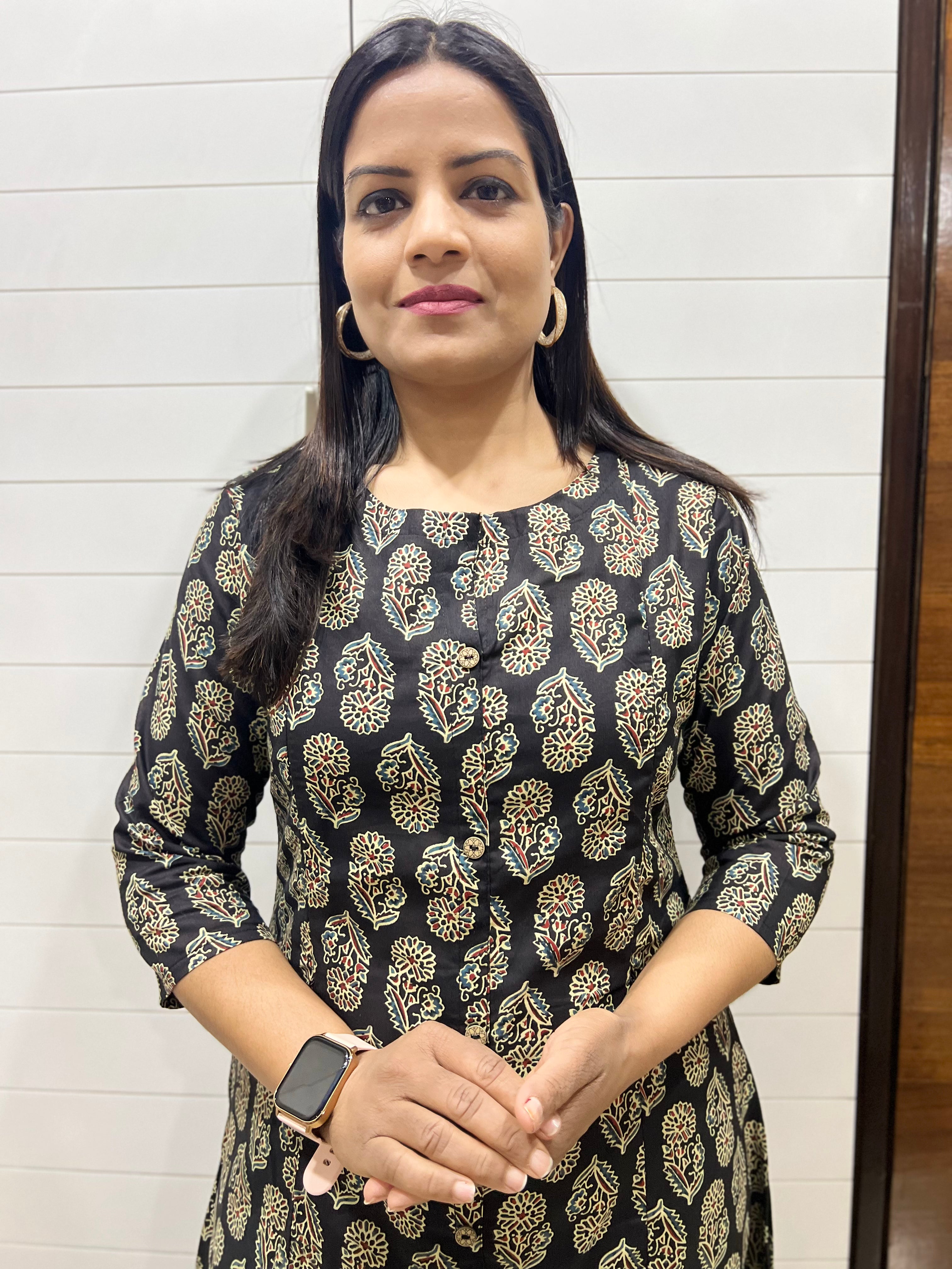 Mumzhug Pure Cotton Black Jaipuri Booti Print Feeding Cord Set with Both Side Feeding Zipper