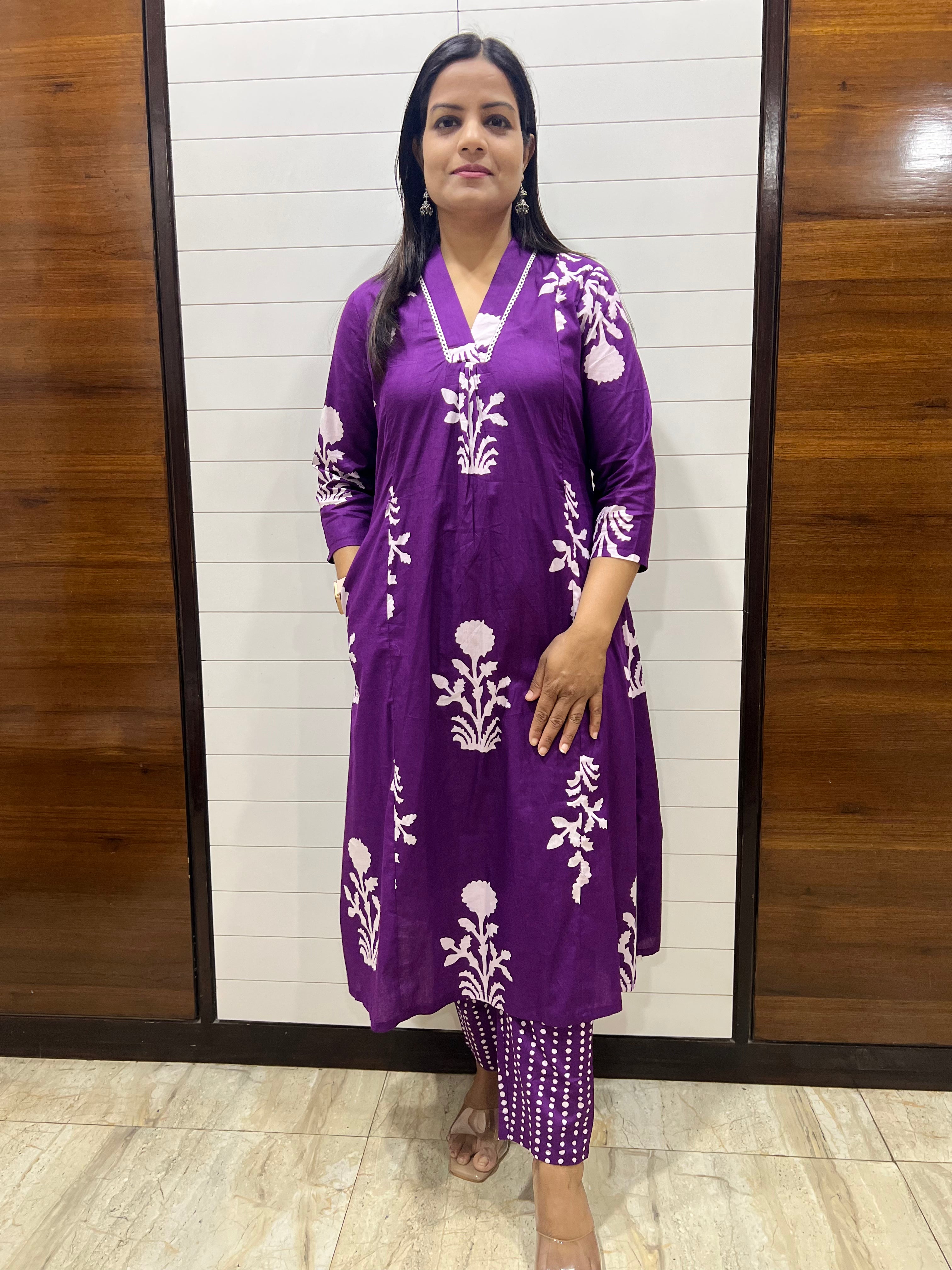 Mumzhug Wine Pure Cotton Boota Print Flared Feeding Kurta and Pant Set