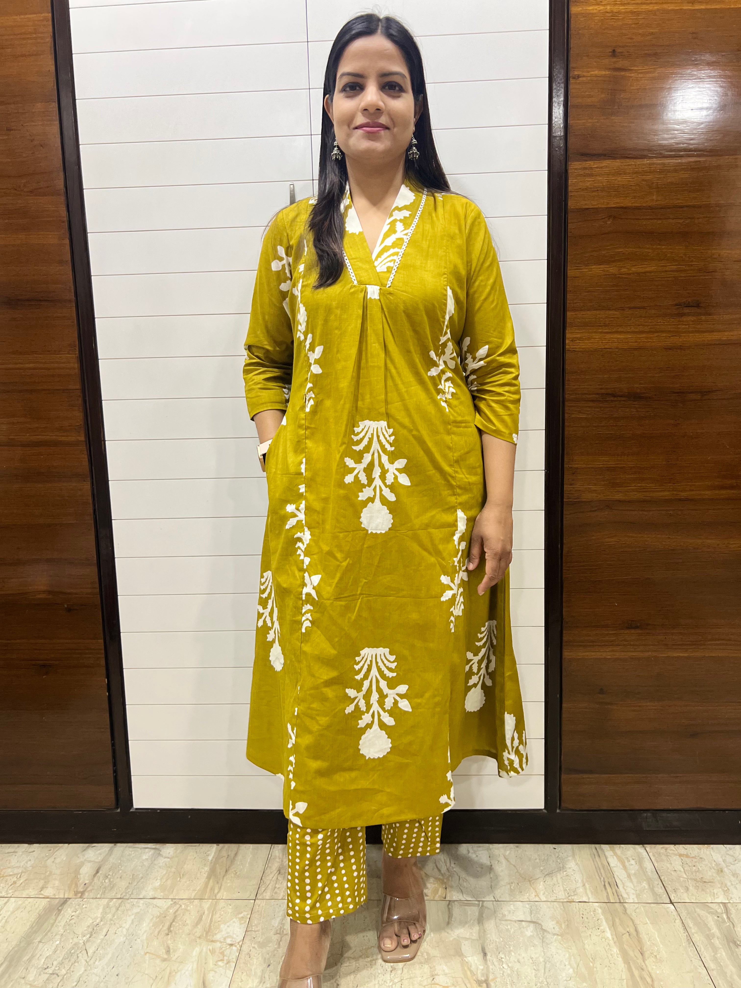 Mumzhug Mustard Pure Cotton Boota Print Flared Feeding Kurta and Pant Set