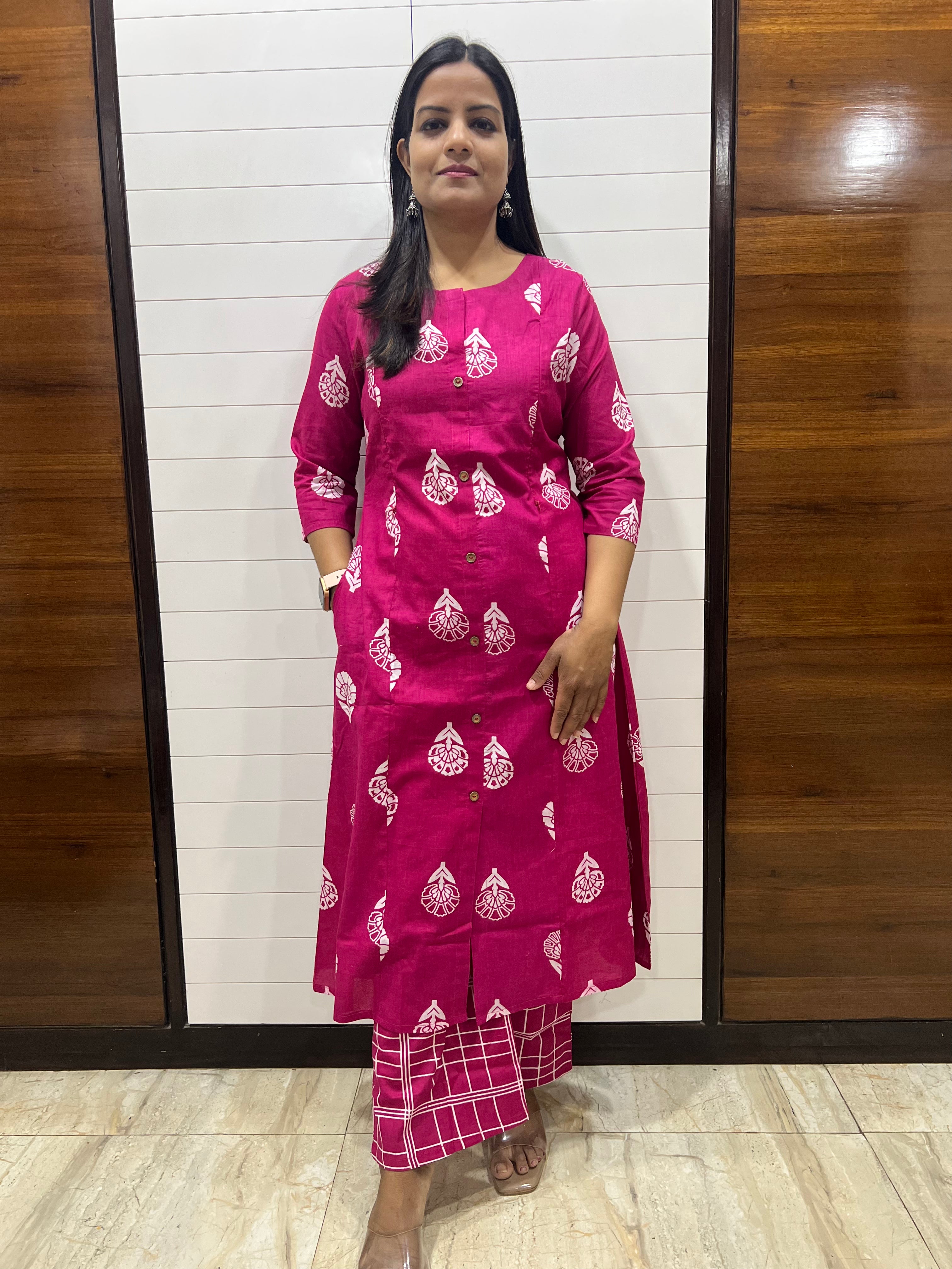 Mumzhug Fuchsia Pure Cotton Flared Feeding Kurta and Pallazo Set