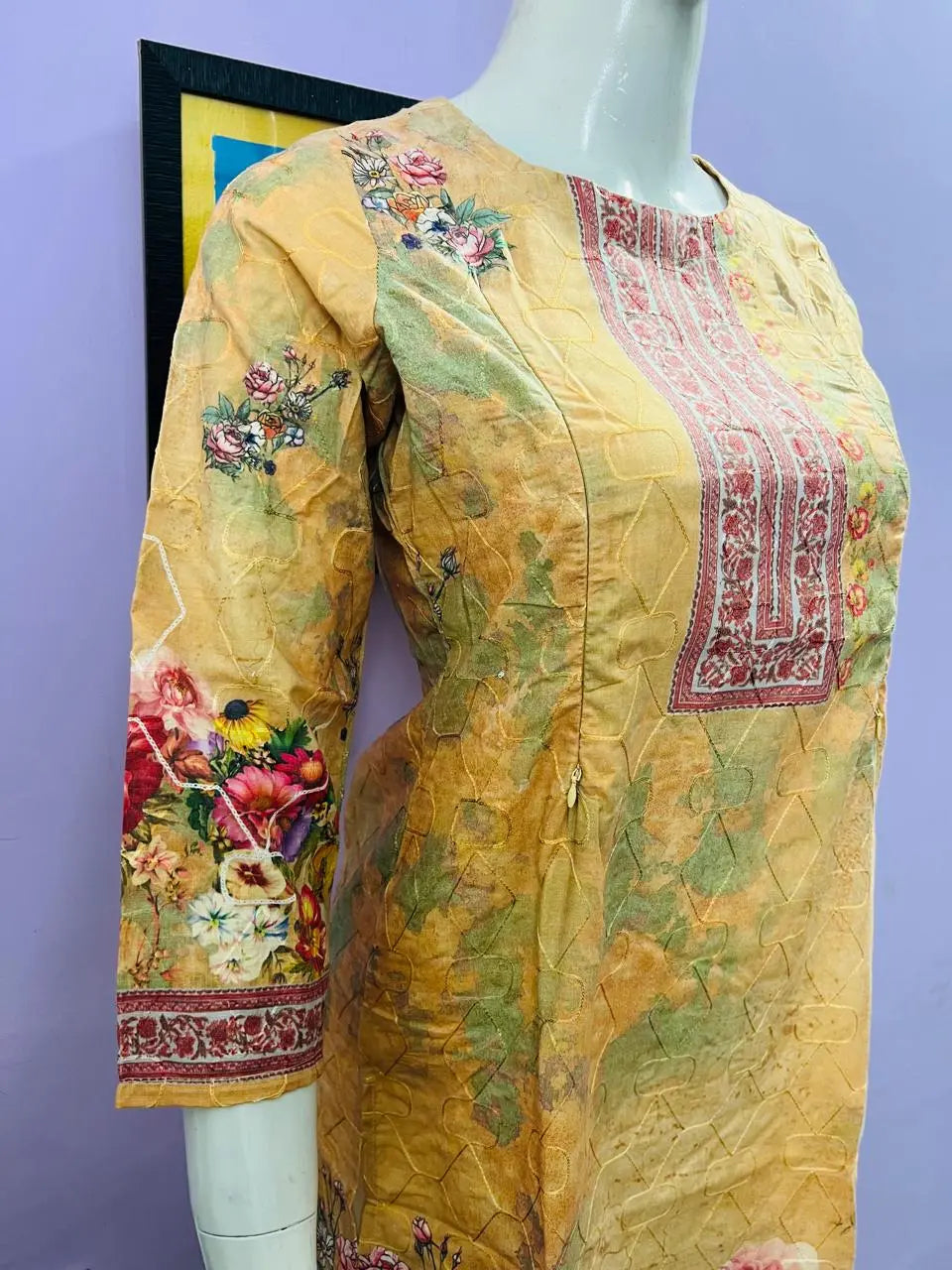 BEIGE COLORED COTTON FLORAL PRINT NURSING AND FEEDING KURTA WITH BOTH SIDE FEEDING ZIPPER mumzhug