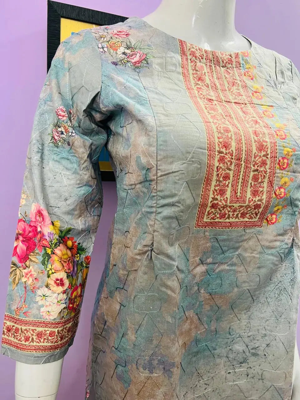 GREY COLORED COTTON FLORAL PRINT NURSING AND FEEDING KURTA WITH BOTH SIDE FEEDING ZIPPER mumzhug