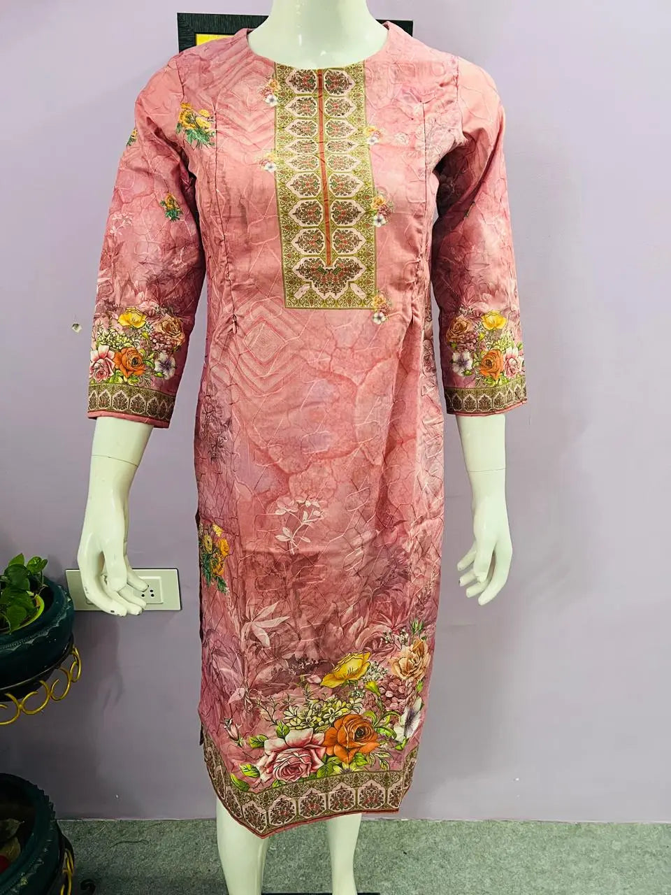 PINK COLORED COTTON FLORAL PRINT NURSING AND FEEDING KURTA WITH BOTH SIDE FEEDING ZIPPER mumzhug