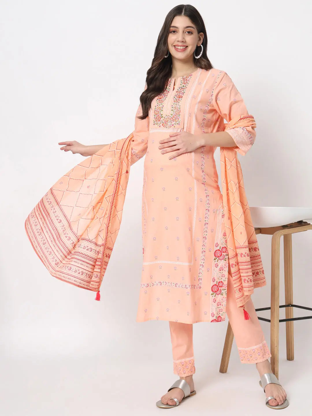 MUMZ-2408_PEACH COLORED COTTON EMBROIDED KURTA PANT AND DUPATTA SET WITH LINING FOR FEEDING AND MATERNITY PURPOSE mumzhug