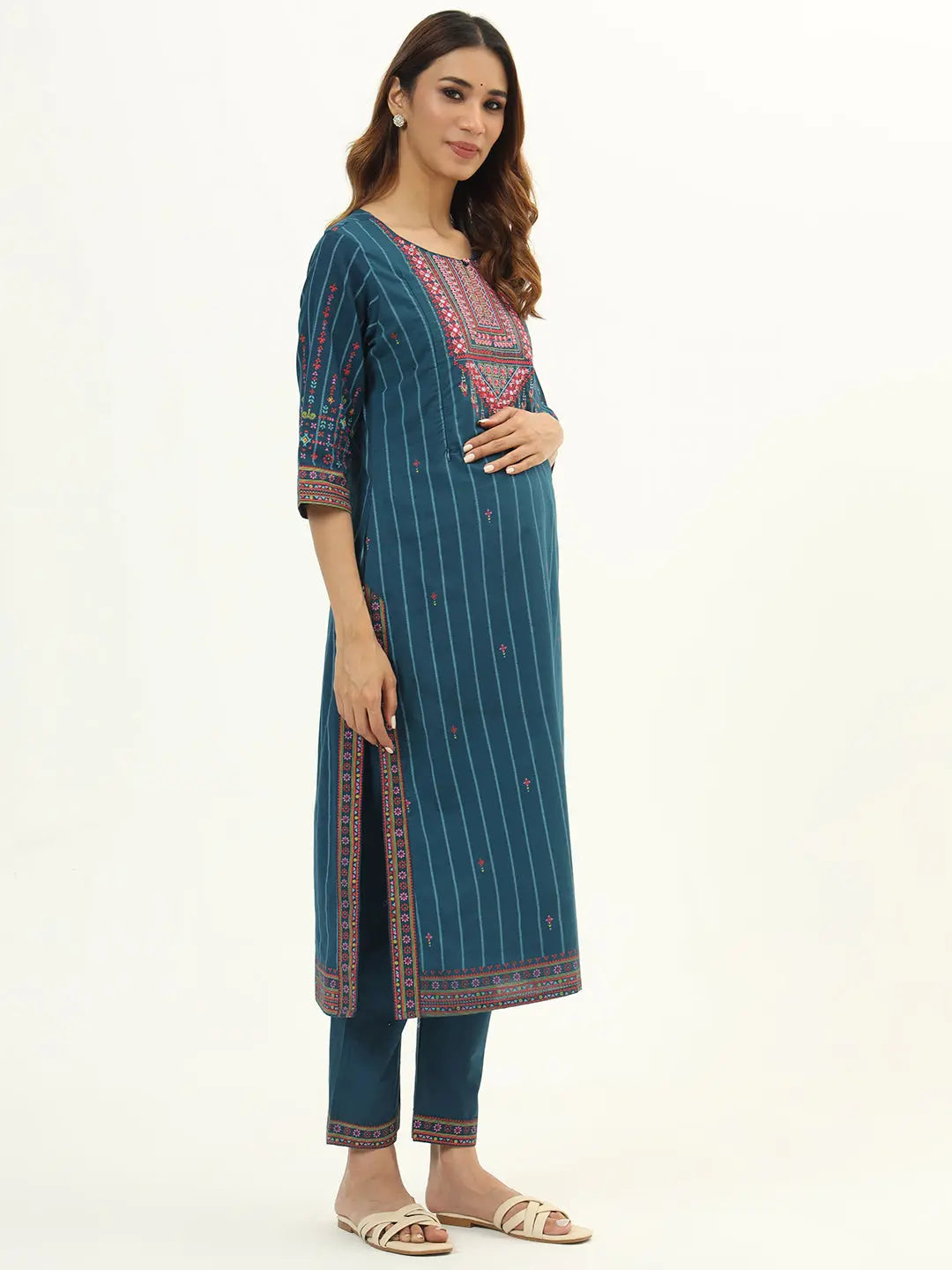 Cotton Panel Print Embroided Kurta With Pallao And Dupatta For Feeding And Maternity Purpose mumzhug