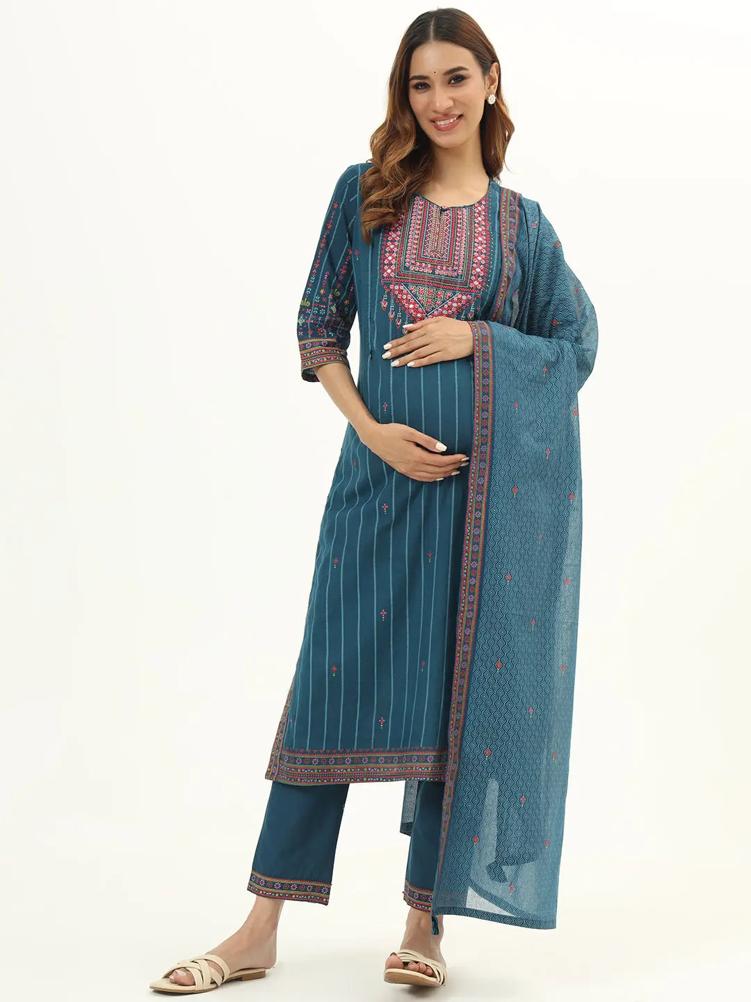 Cotton Panel Print Embroided Kurta With Pallao And Dupatta For Feeding And Maternity Purpose mumzhug