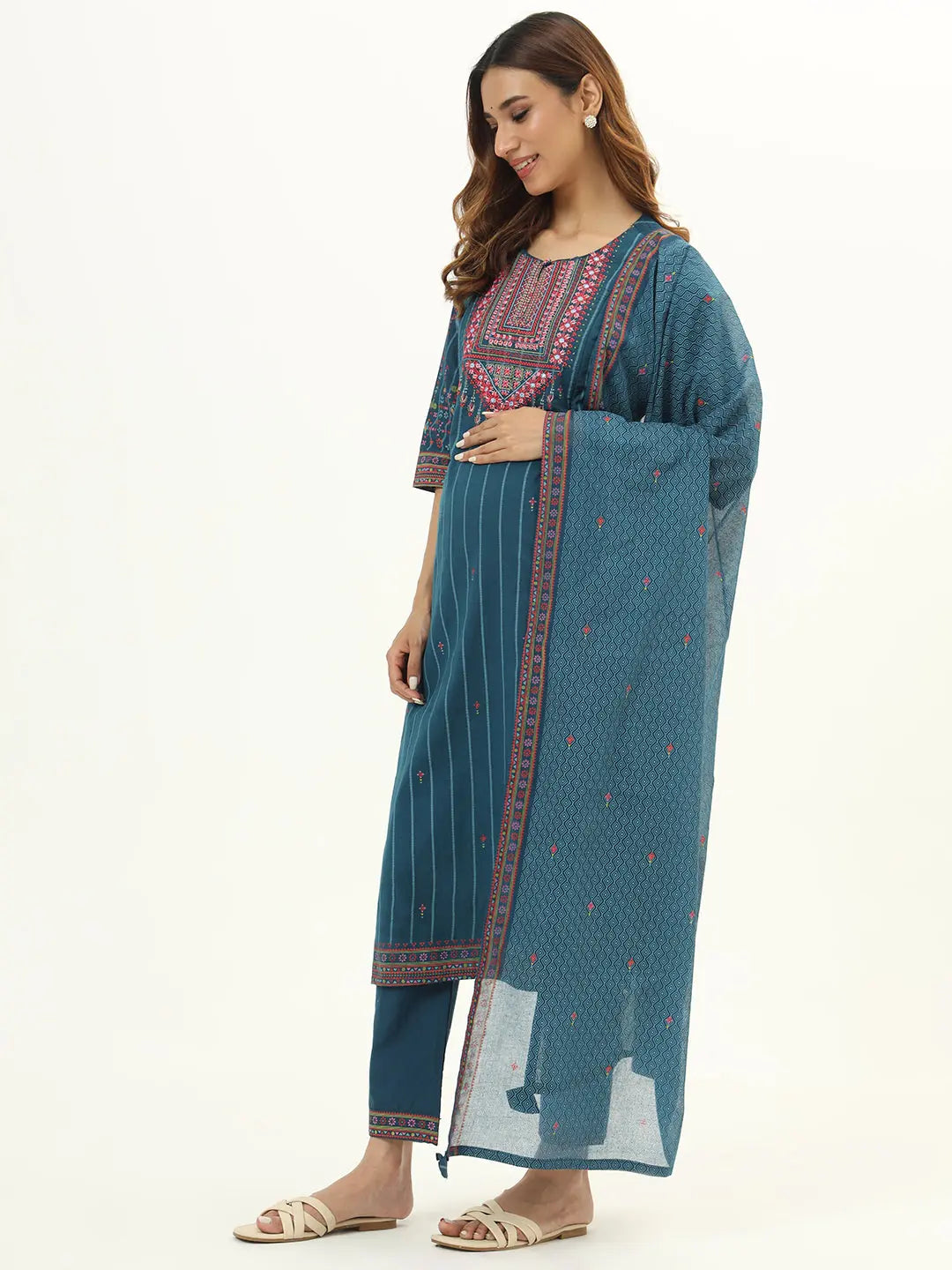 Cotton Panel Print Embroided Kurta With Pallao And Dupatta For Feeding And Maternity Purpose mumzhug