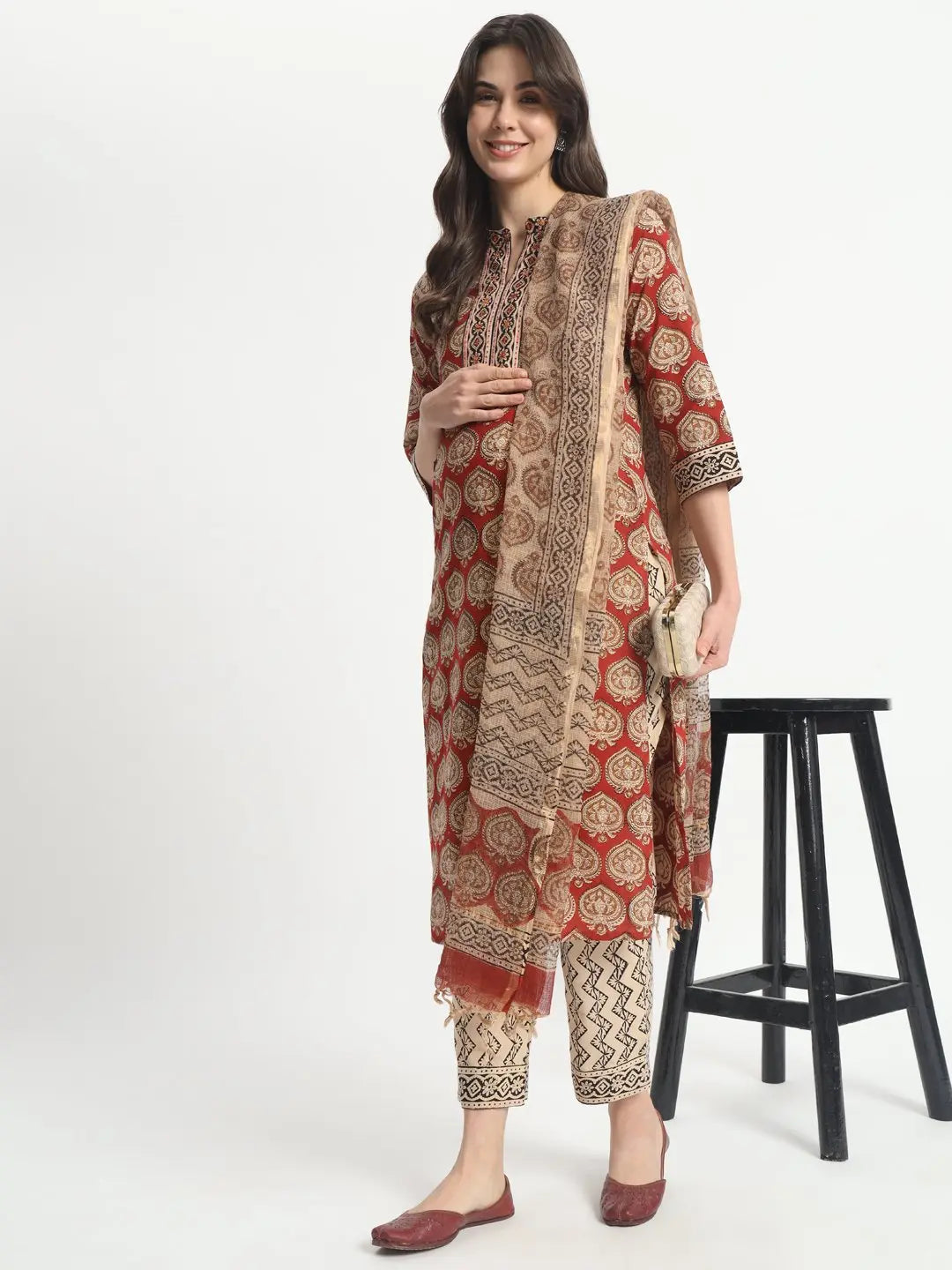 Mumz - 003 Red and Beige coloured handblock printed,feeding or nursing kurta set with pant and cotton duptta mumzhug