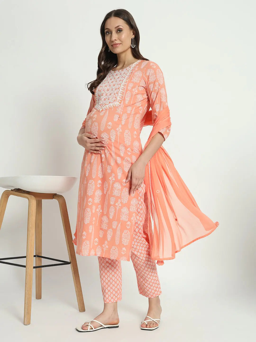 COTTON  DORI EMBROIDED KURTA WITH  PANT AND CHIFFON DUPATTA FOR MATERNITY AND FEEDING PURPOSE mumzhug