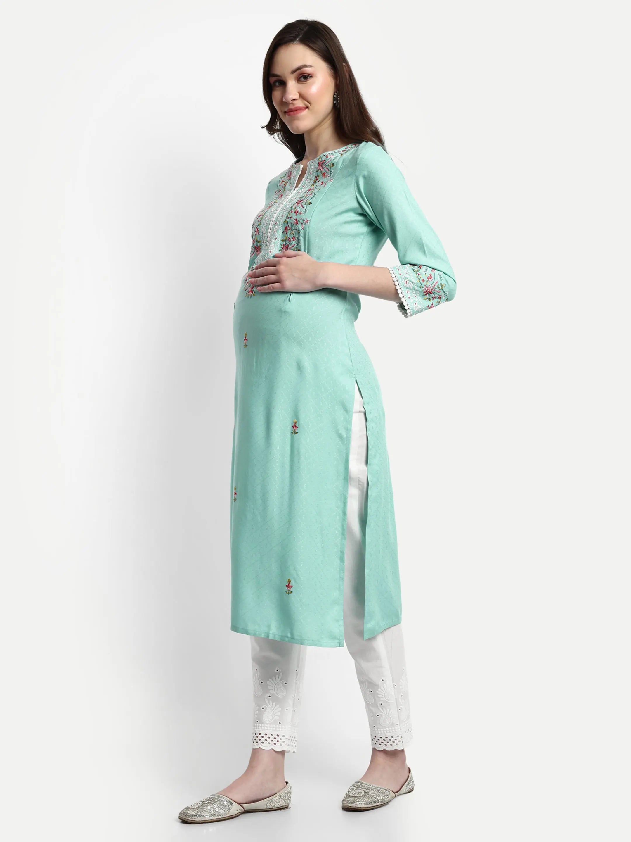 MUMZHUG Rayon Yarn Dyed Embroided Kurta with Cotton Schiffli Trouser for Feeding and Maternity Purpose mumzhug