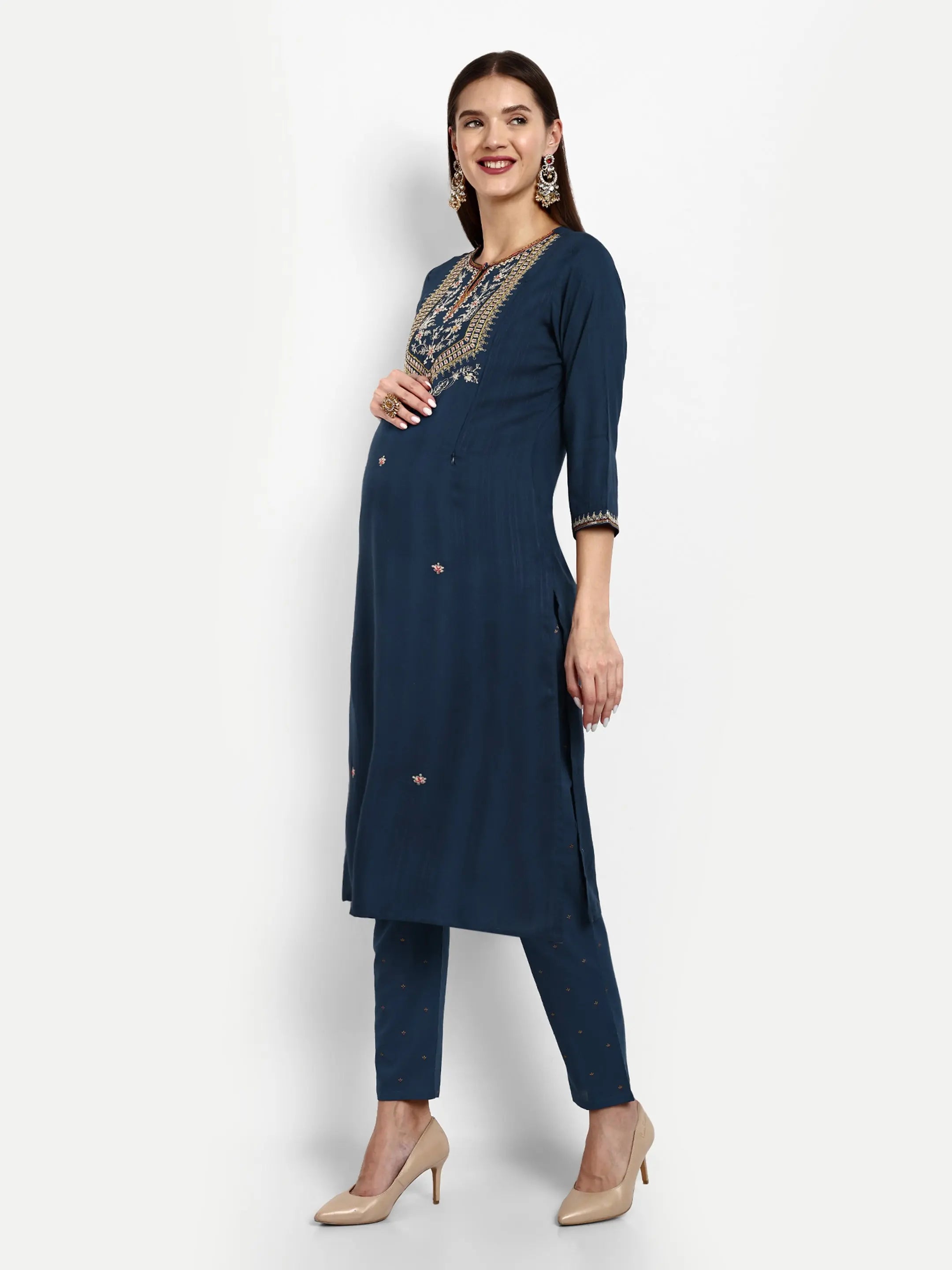 Viscose rayon yarn dyed embroidered kurta pant and dupatta set for maternity and feeding purpose mumzhug