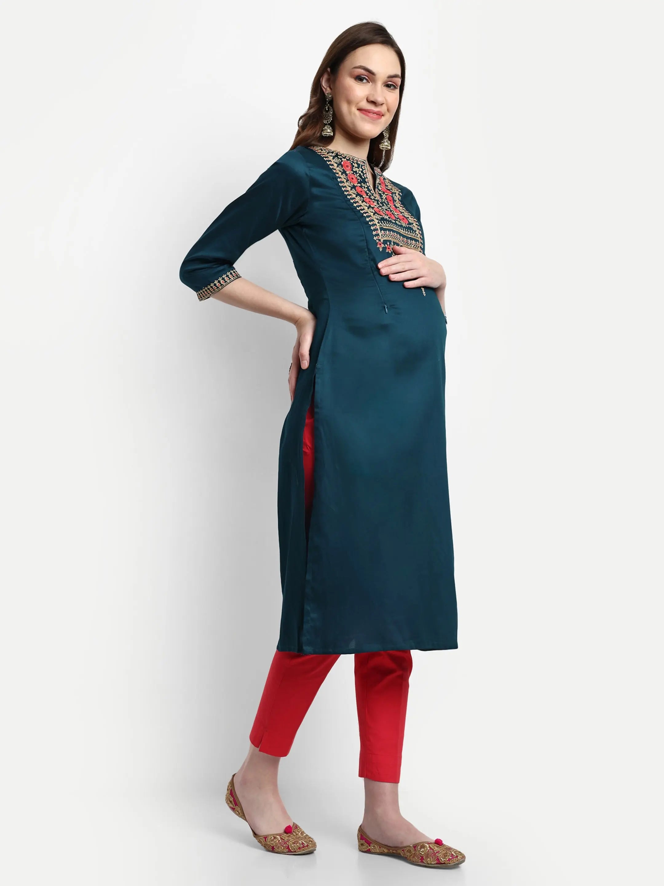 Women Embroidered Pure Silk Straight Kurta mumzhug