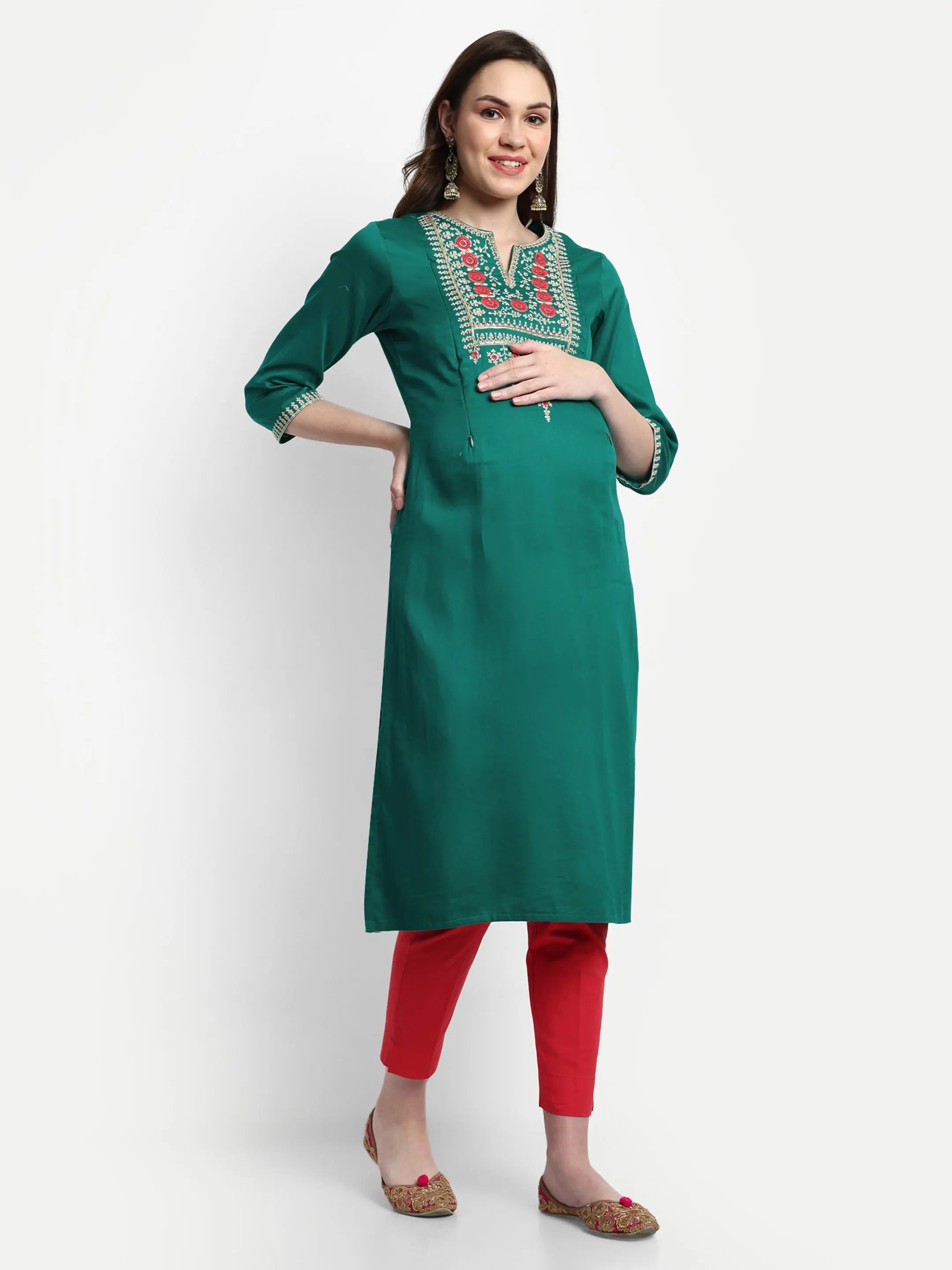 Women Embroidered Pure Silk Straight Kurta mumzhug