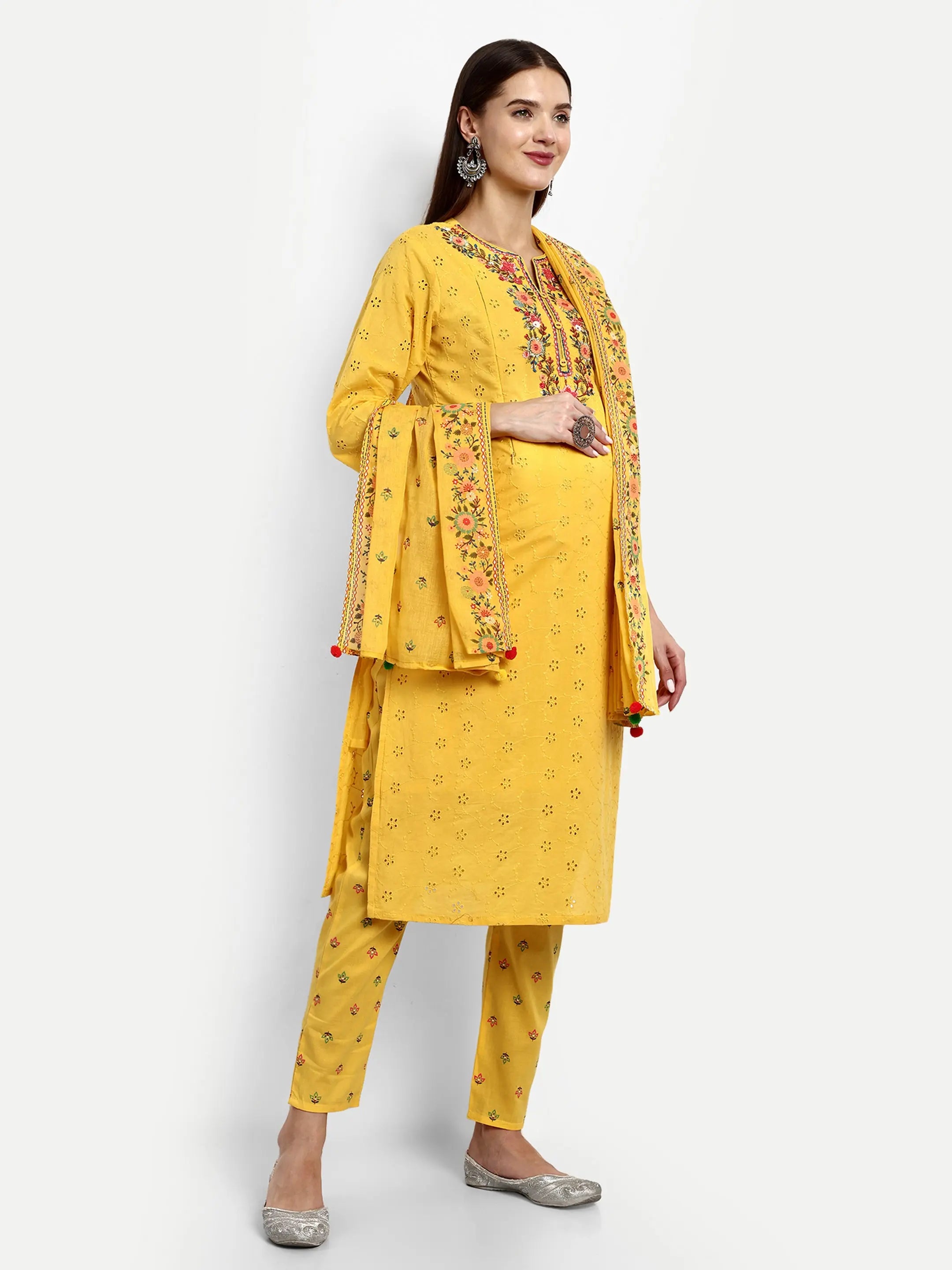 PURE COTTON FEEDING AND MATERNITY SCHIFFLI EMBROIDERED KURTA WITH PANT AND DUPATTA SET mumzhug