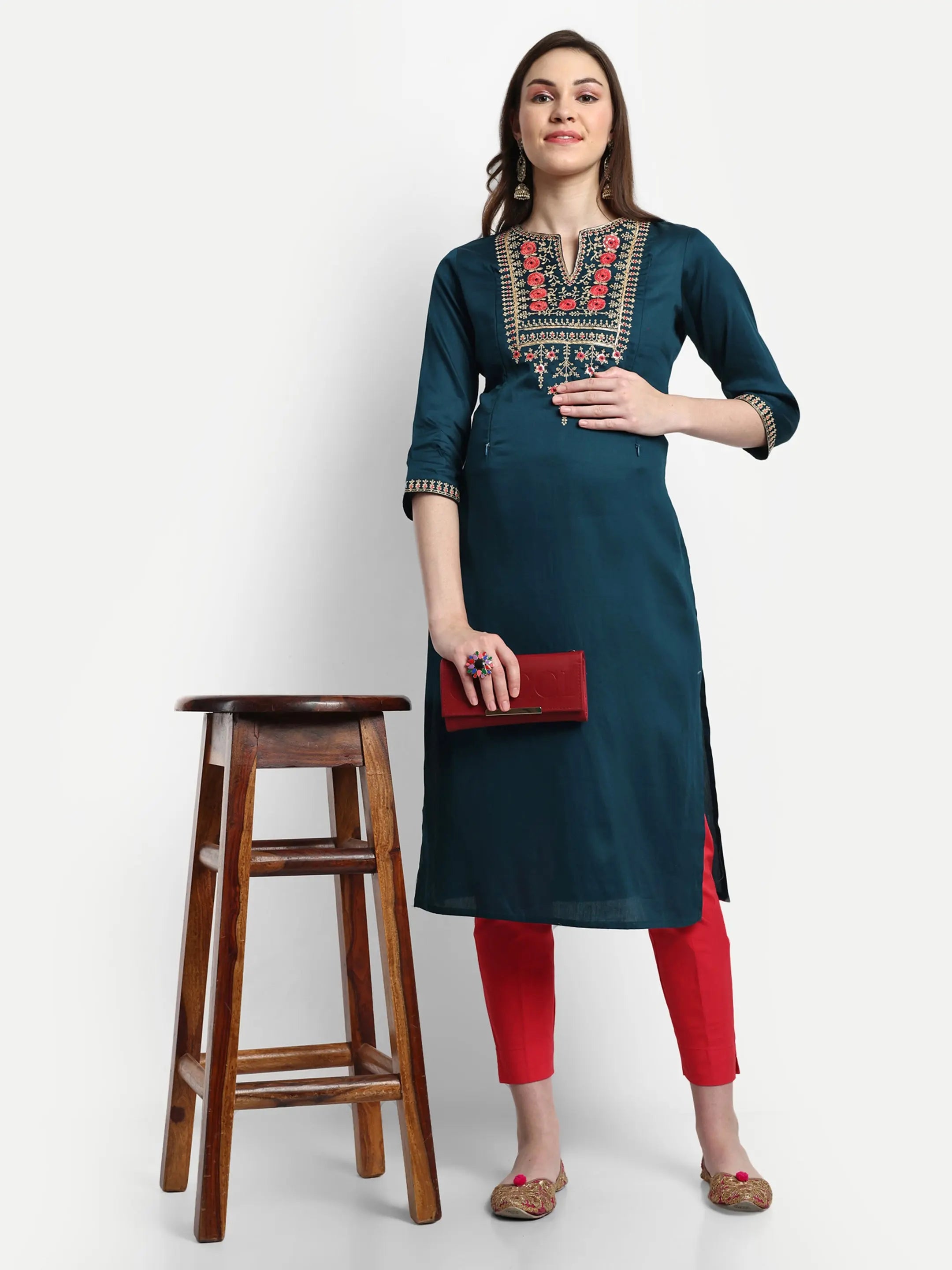 Women Embroidered Pure Silk Straight Kurta mumzhug