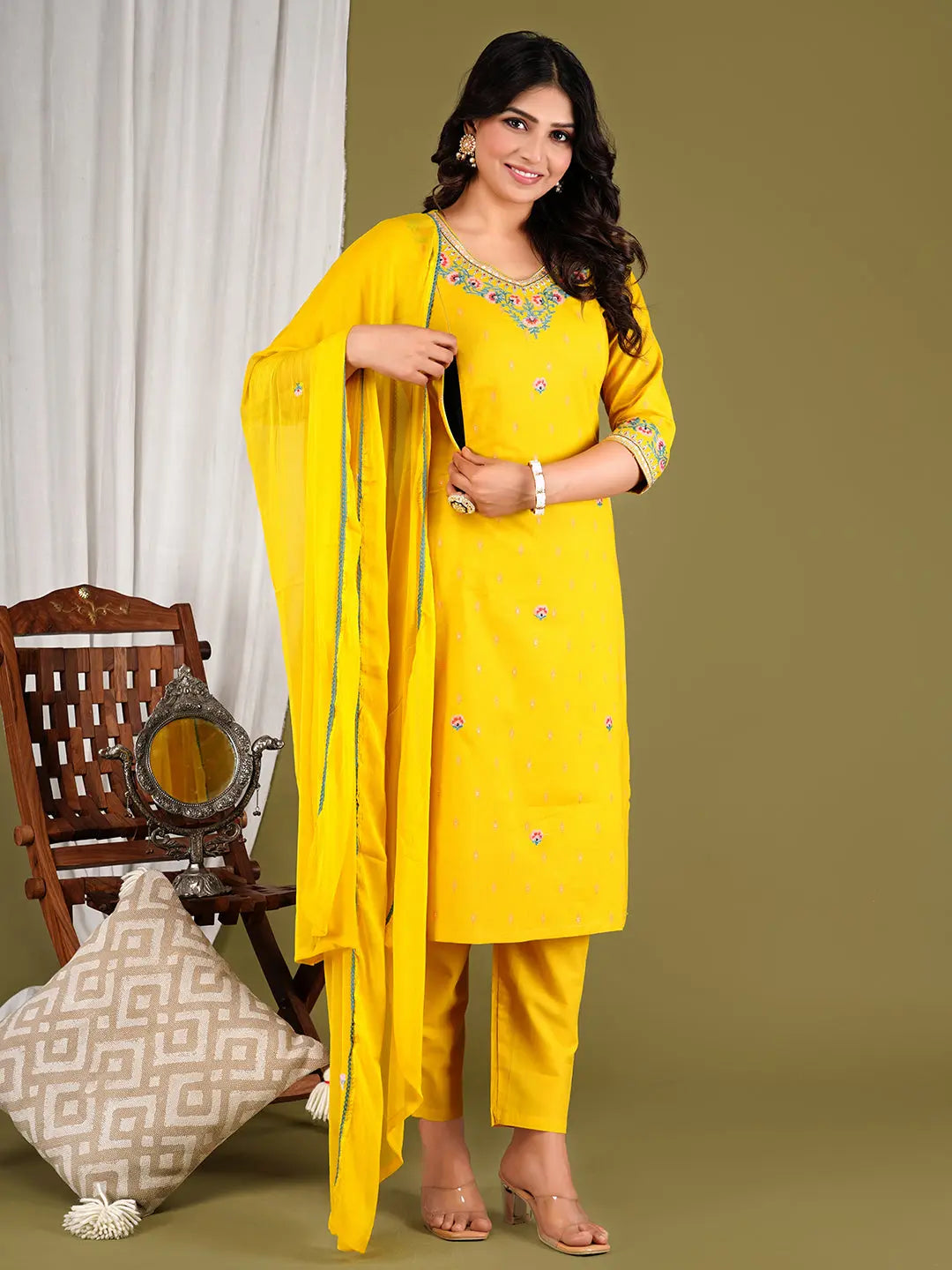 PURE COTTON EMBROIDERED KURTA PANT AND DUPATTA SET FOR FEEDING AND MATERNITY PURPOSE mumzhug