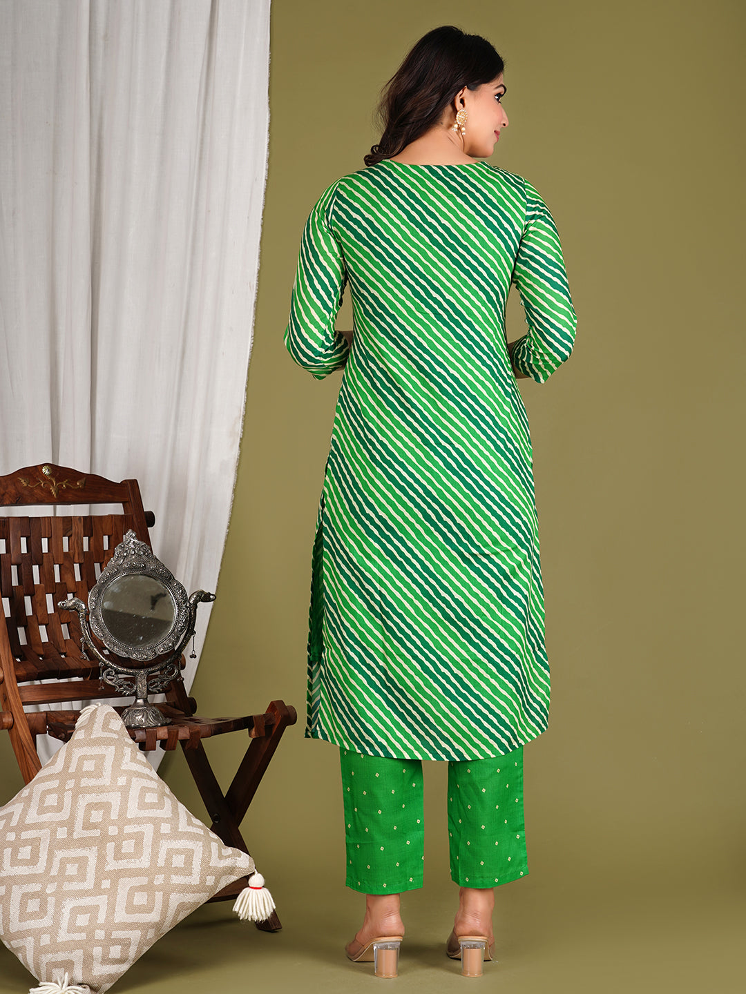 GREEN COLORED LEHARIYA GOTA PATTI EMBROIDED KURTA PANT AND DUPATTA SET WITH ATTACHED LINING