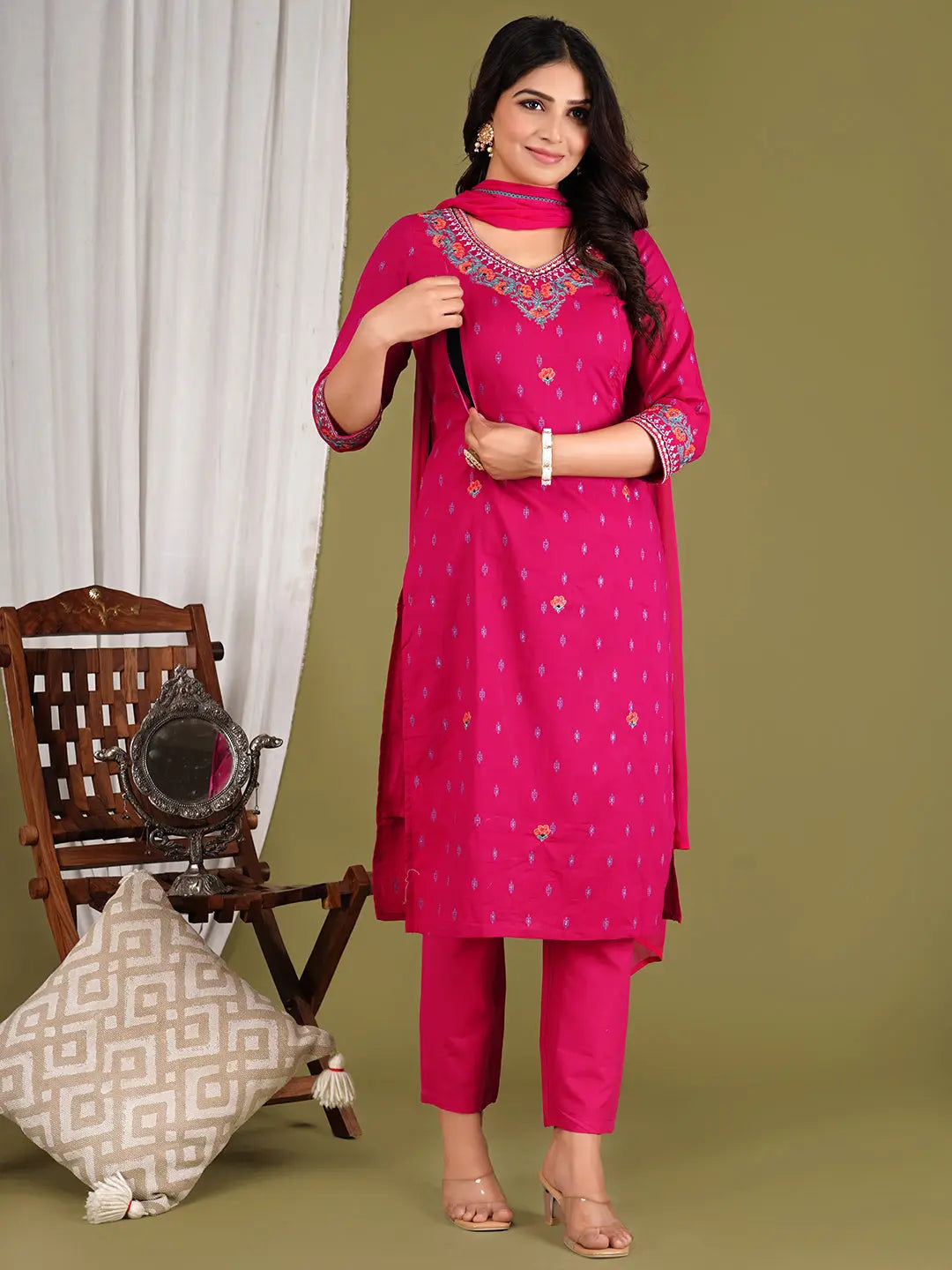 MUMZHUG PURE COTTON FUCHSIA COLORED FOR MATERNITY AND FEEDING KURTA PANT AND DUPATTA SET mumzhug