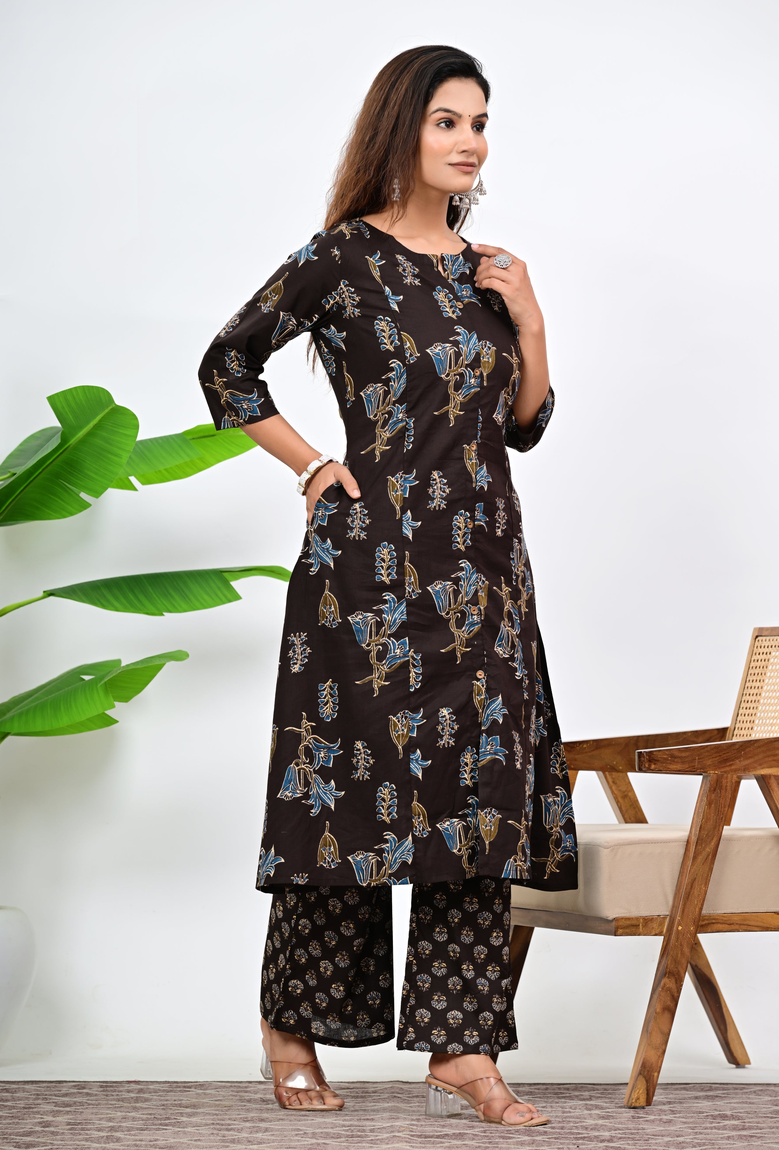 Mumzhug Mouse Colored Pure Cotton Jaipuri Multi Floral Print Feeding Kurta