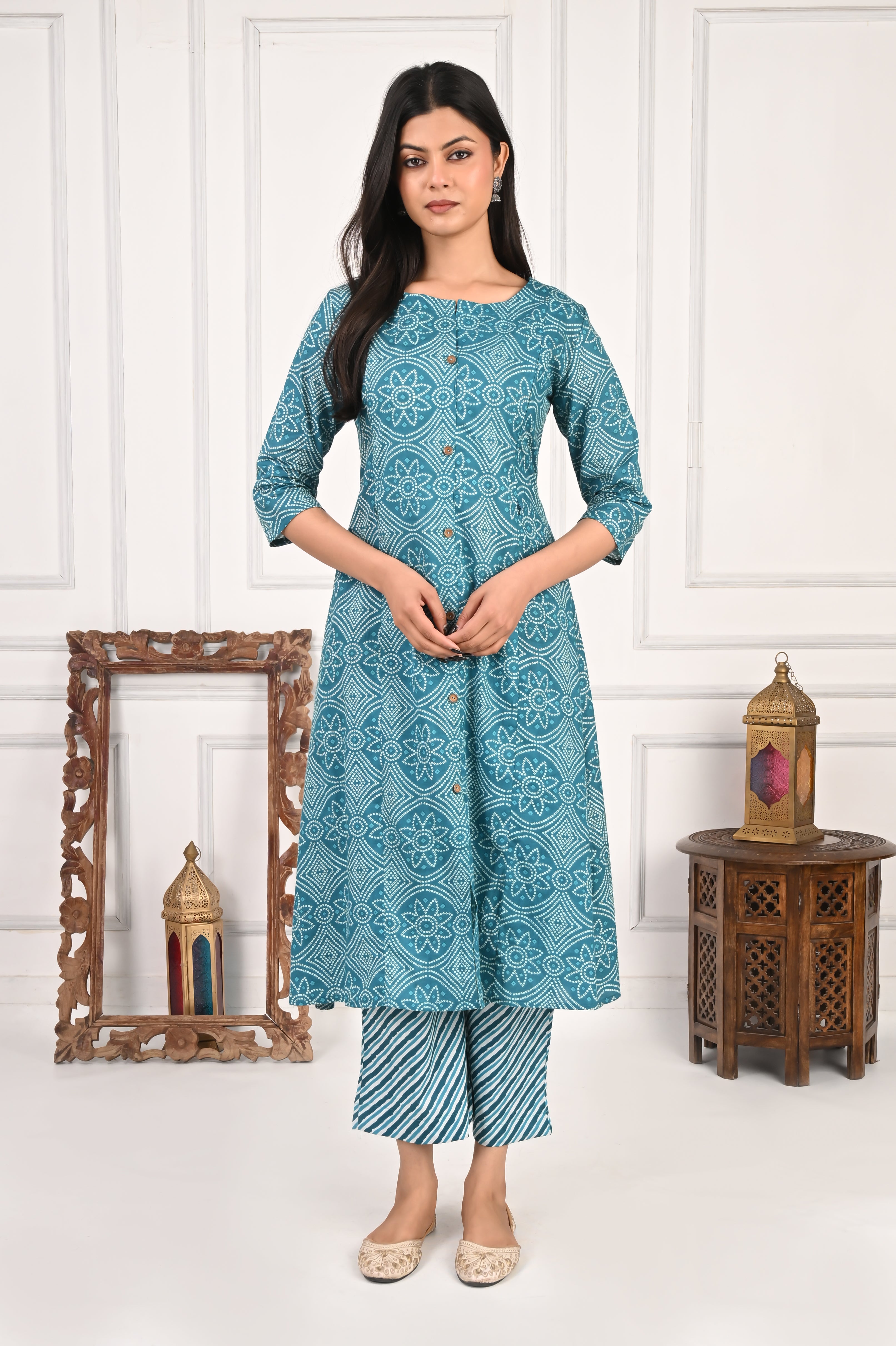 Mumzhug Pure Cotton Bandhej Jaipuri Print Feeding Cord Set