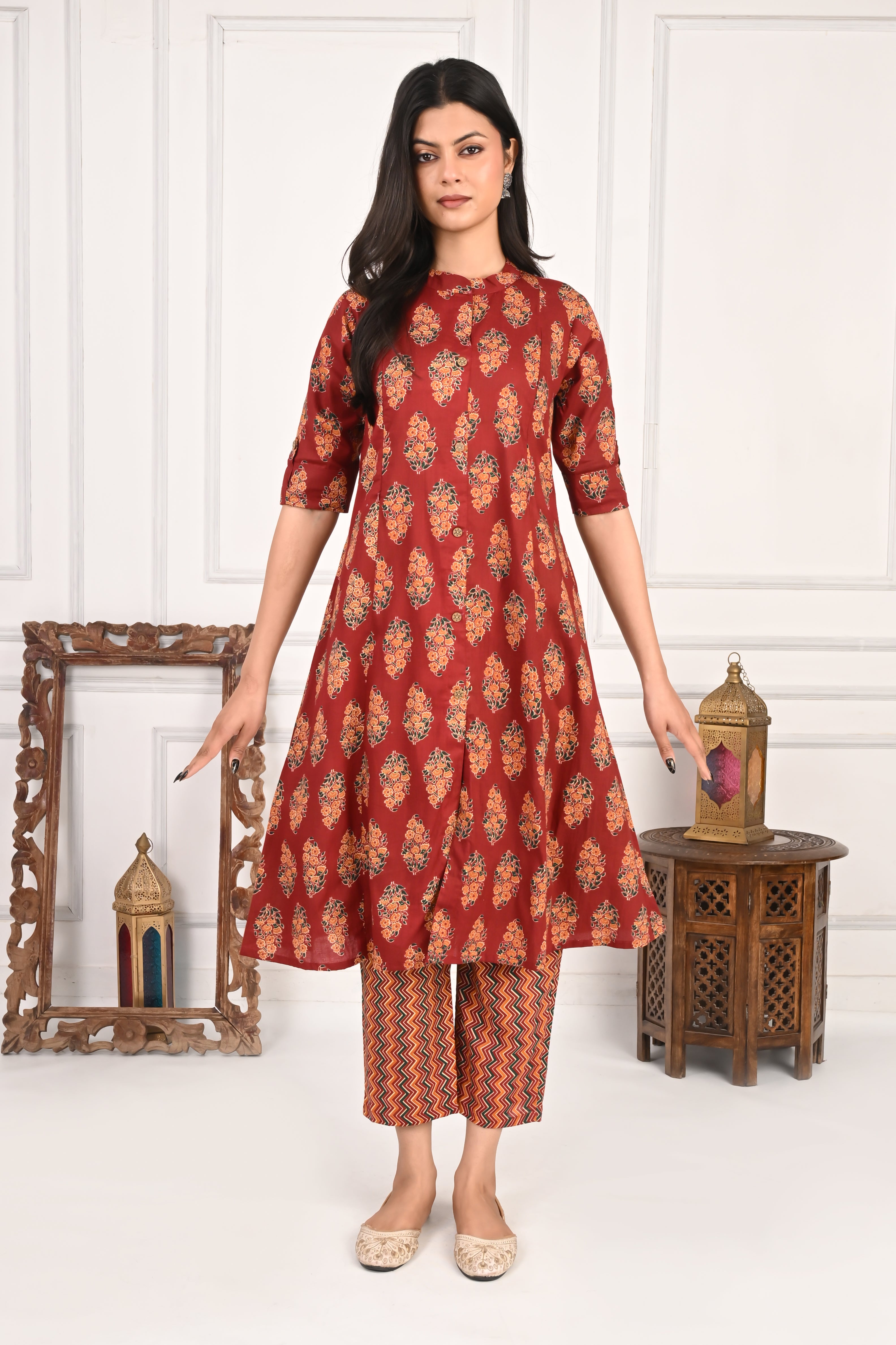 Mumzhug Pure Cotton Maroon Jaipuri Print Feeding Cord Set with Side Pocket