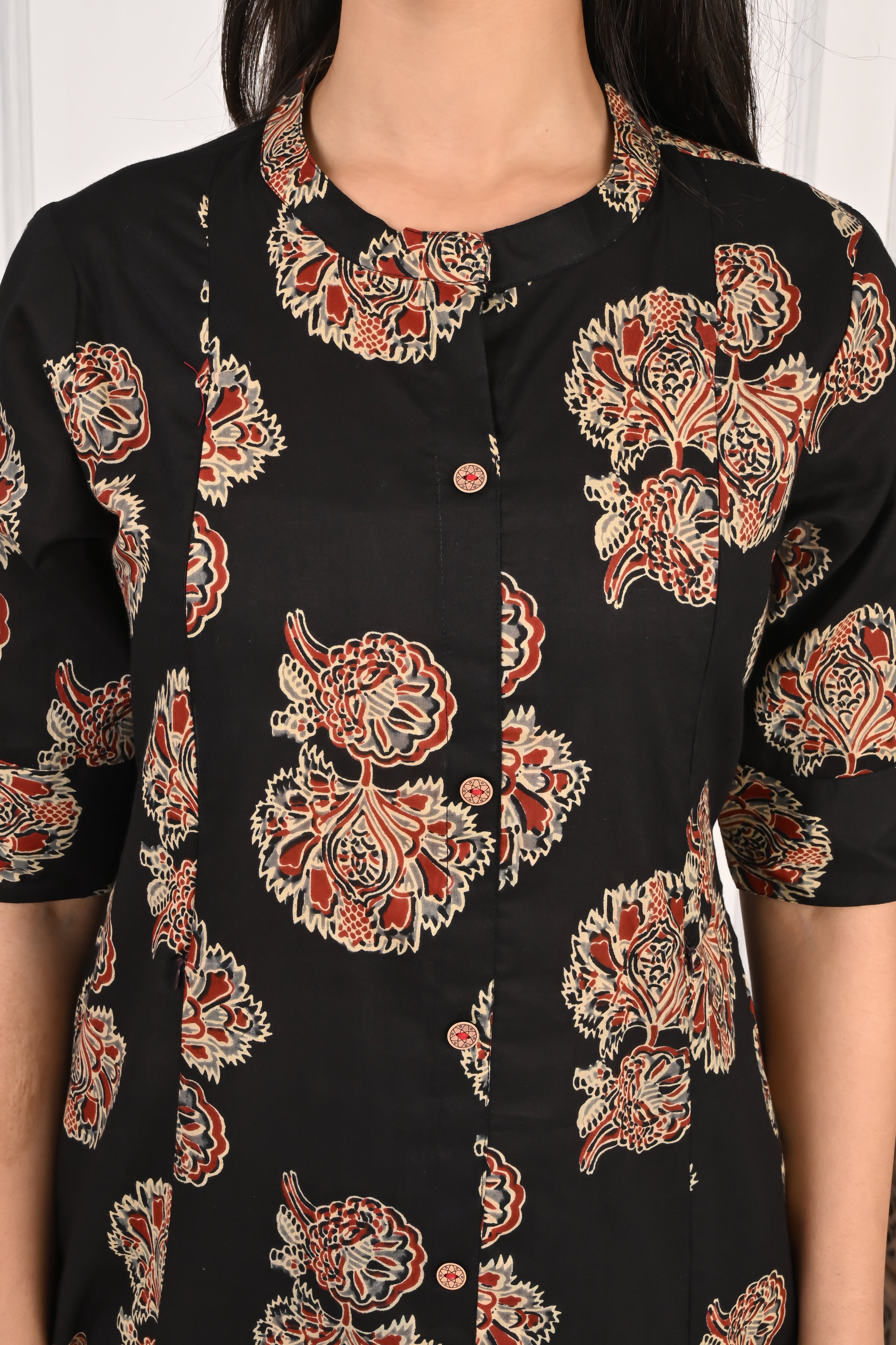 Mumzhug Jaipuri Print Pure Cotton Black Feeding Cord Set with Side Pocket