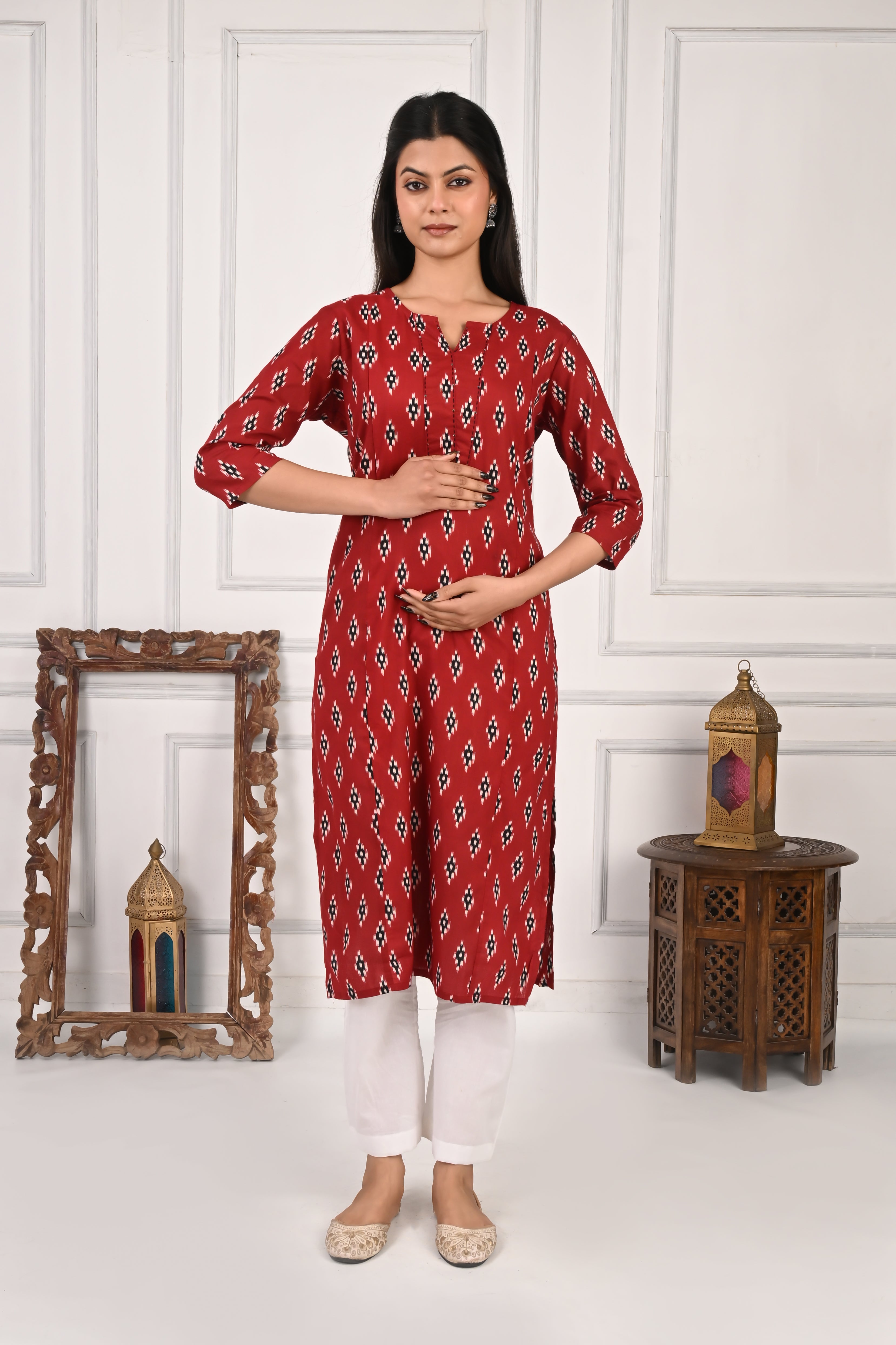 Mumzhug Maroon Ikkat Print Pure Cotton Feeding Kurta