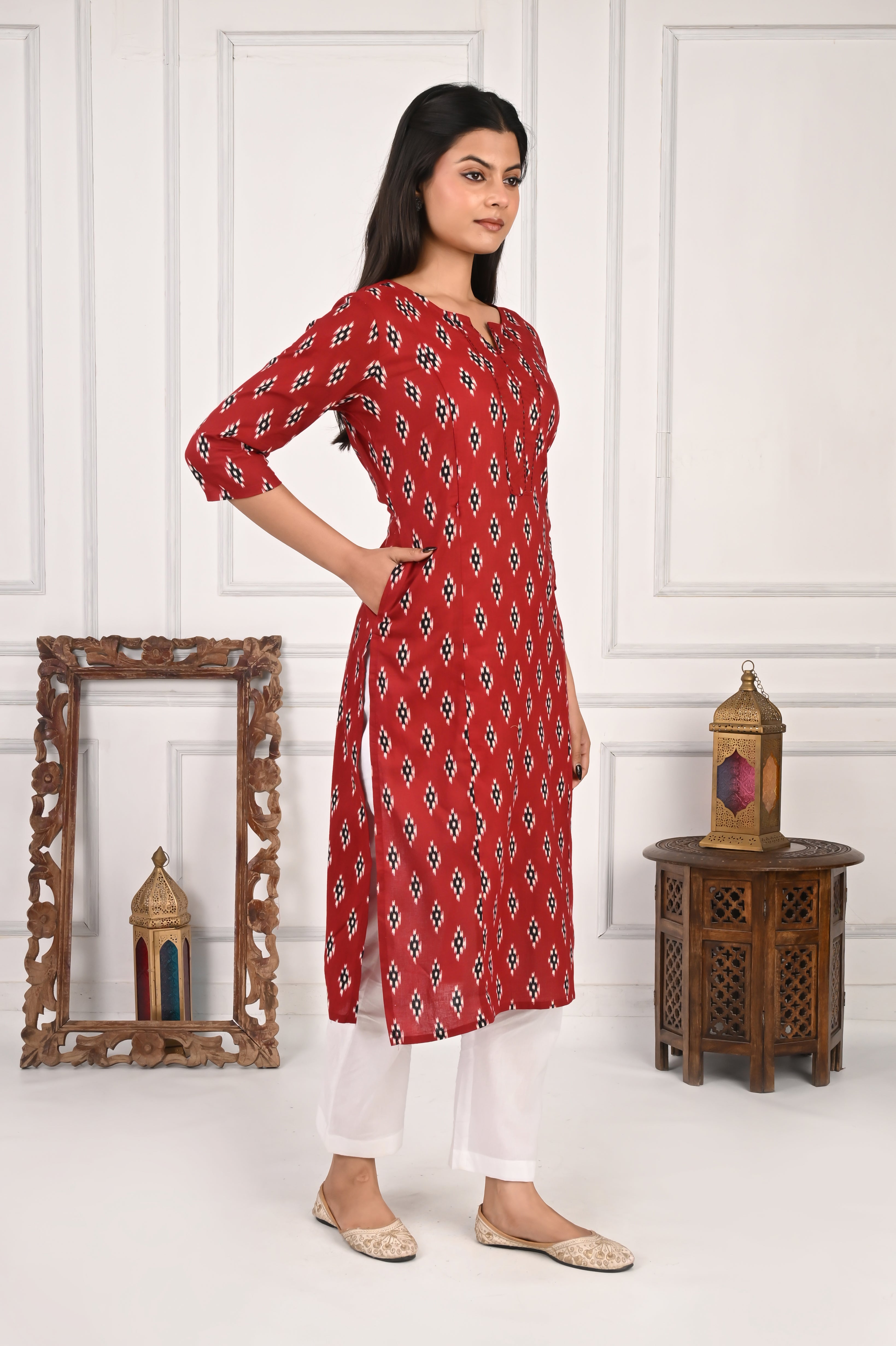 Mumzhug Maroon Ikkat Print Pure Cotton Feeding Kurta