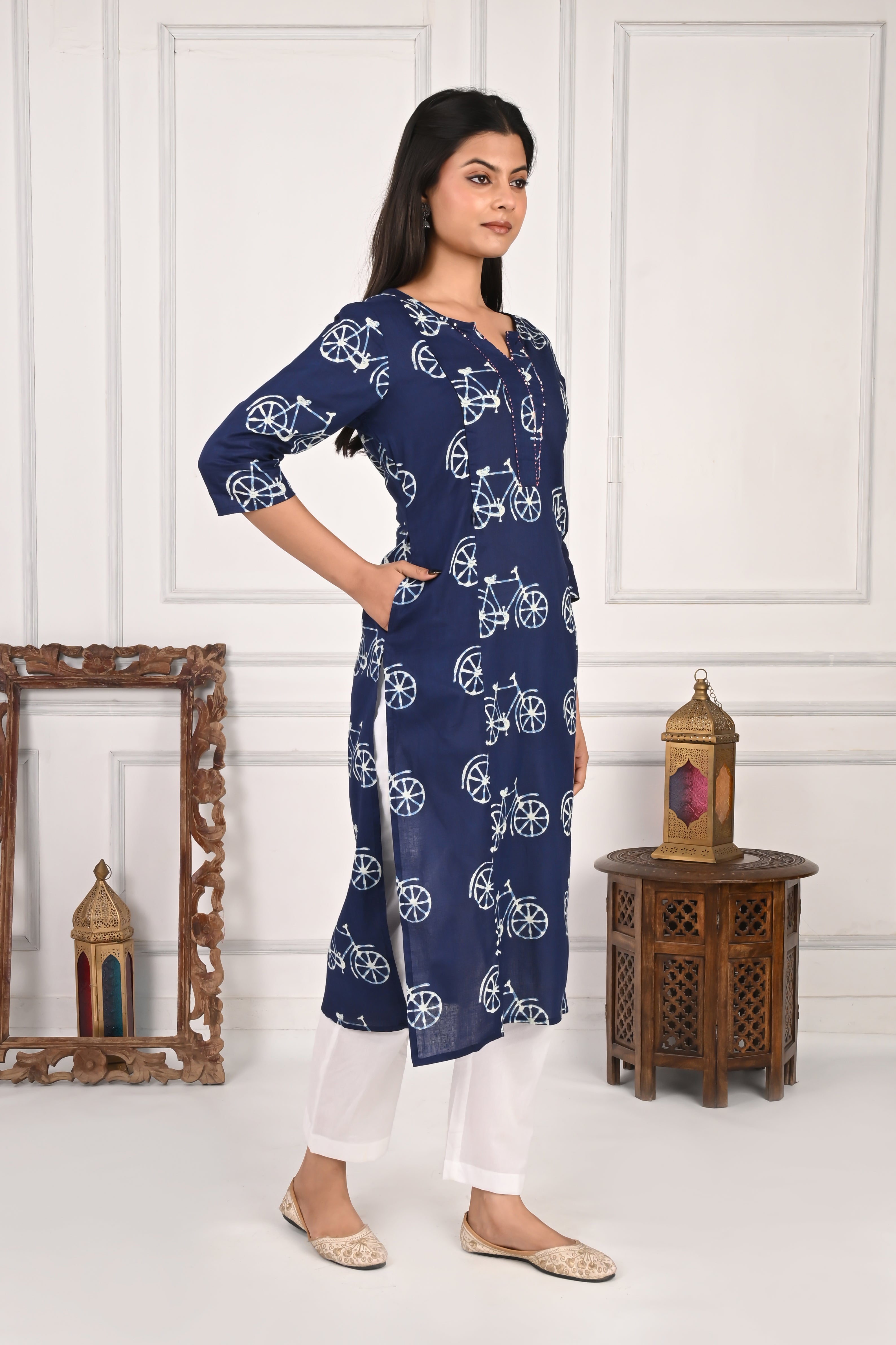 Mumzhug Pure Cotton Jaipuri Print Feeding Kurta