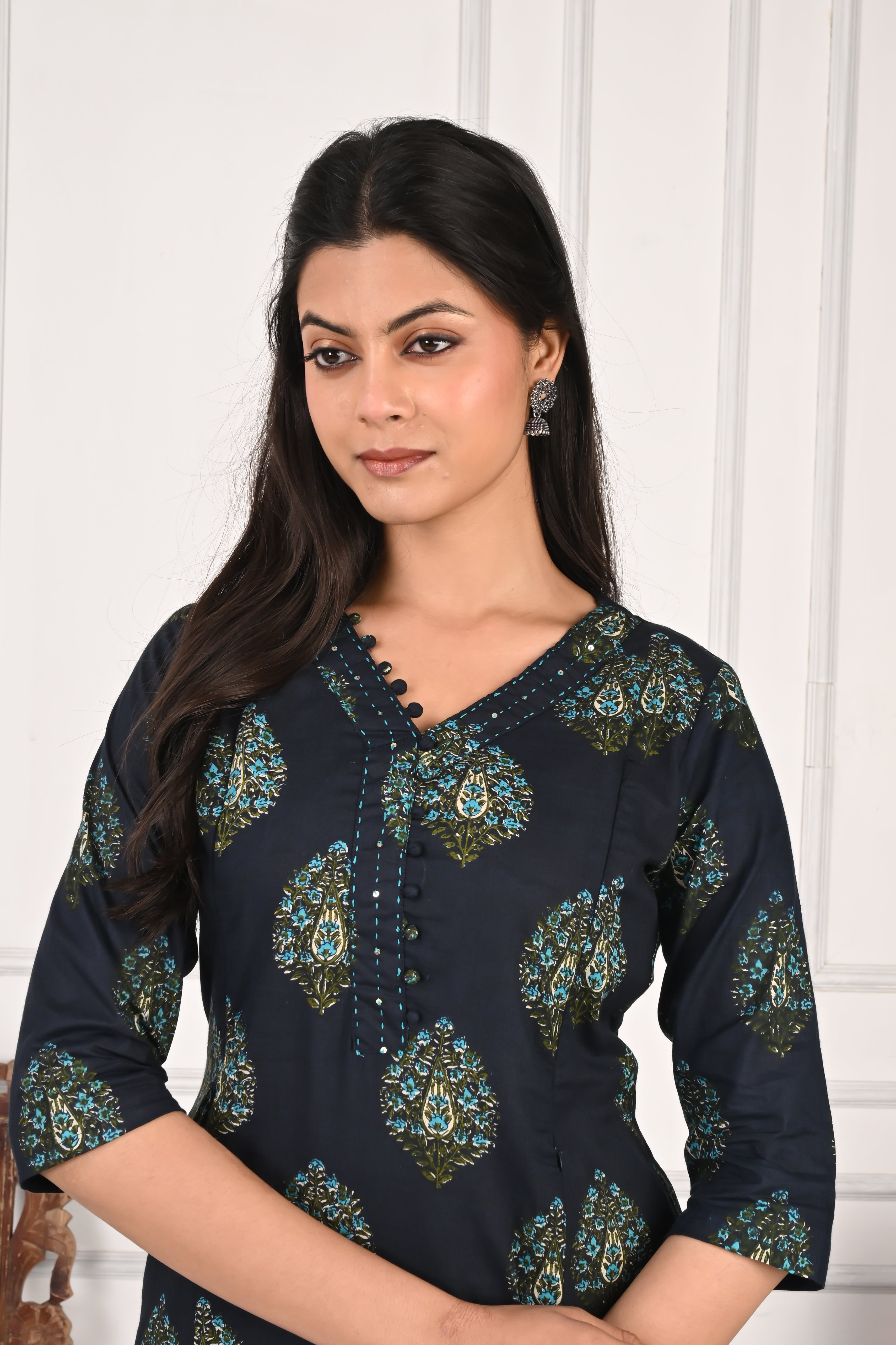 Mumzhug Navy Blue Pure Cotton Jaipuri Print Feeding Kurta