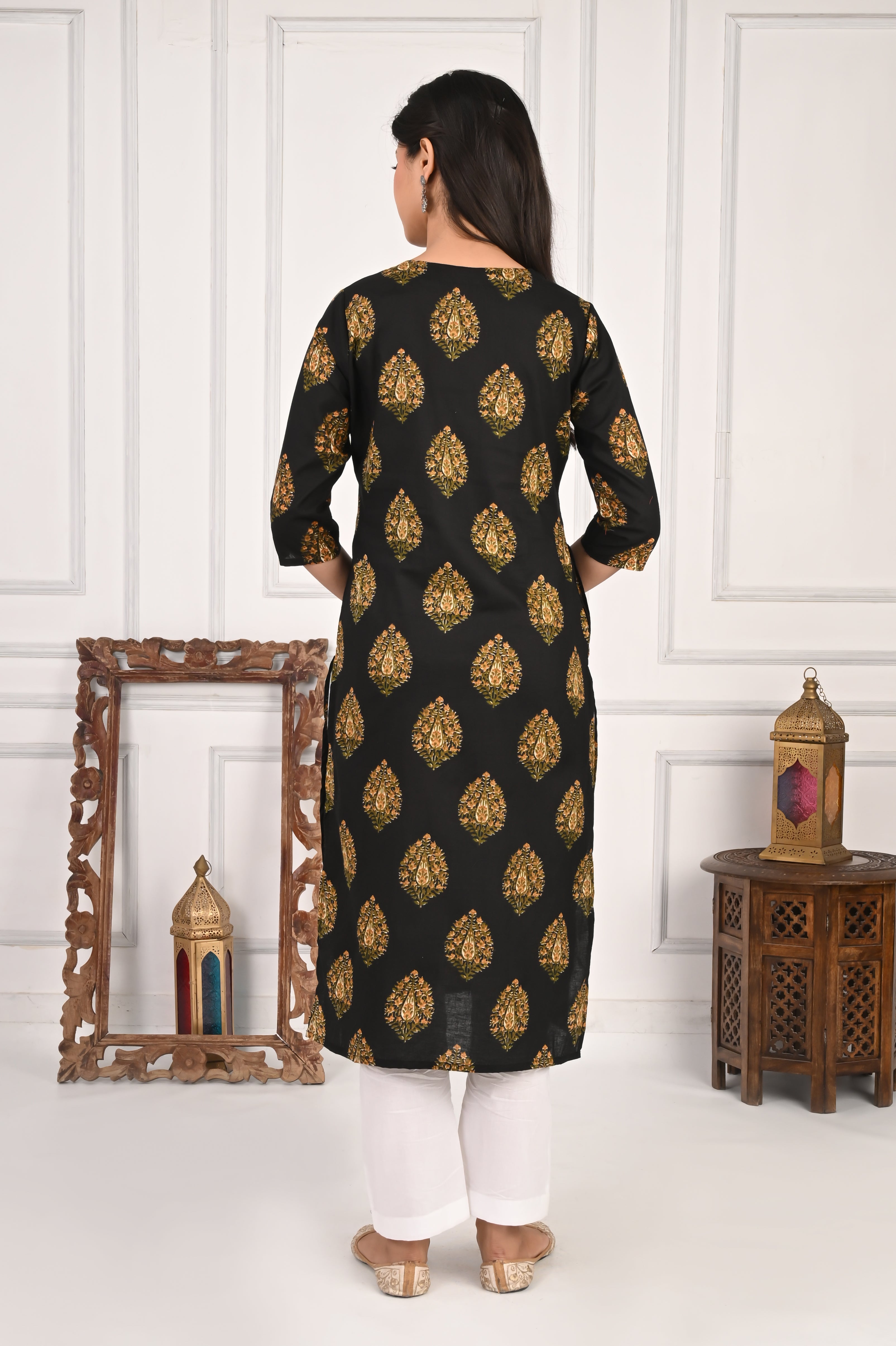 Mumzhug Black Pure Cotton Jaipuri Print Feeding Kurta