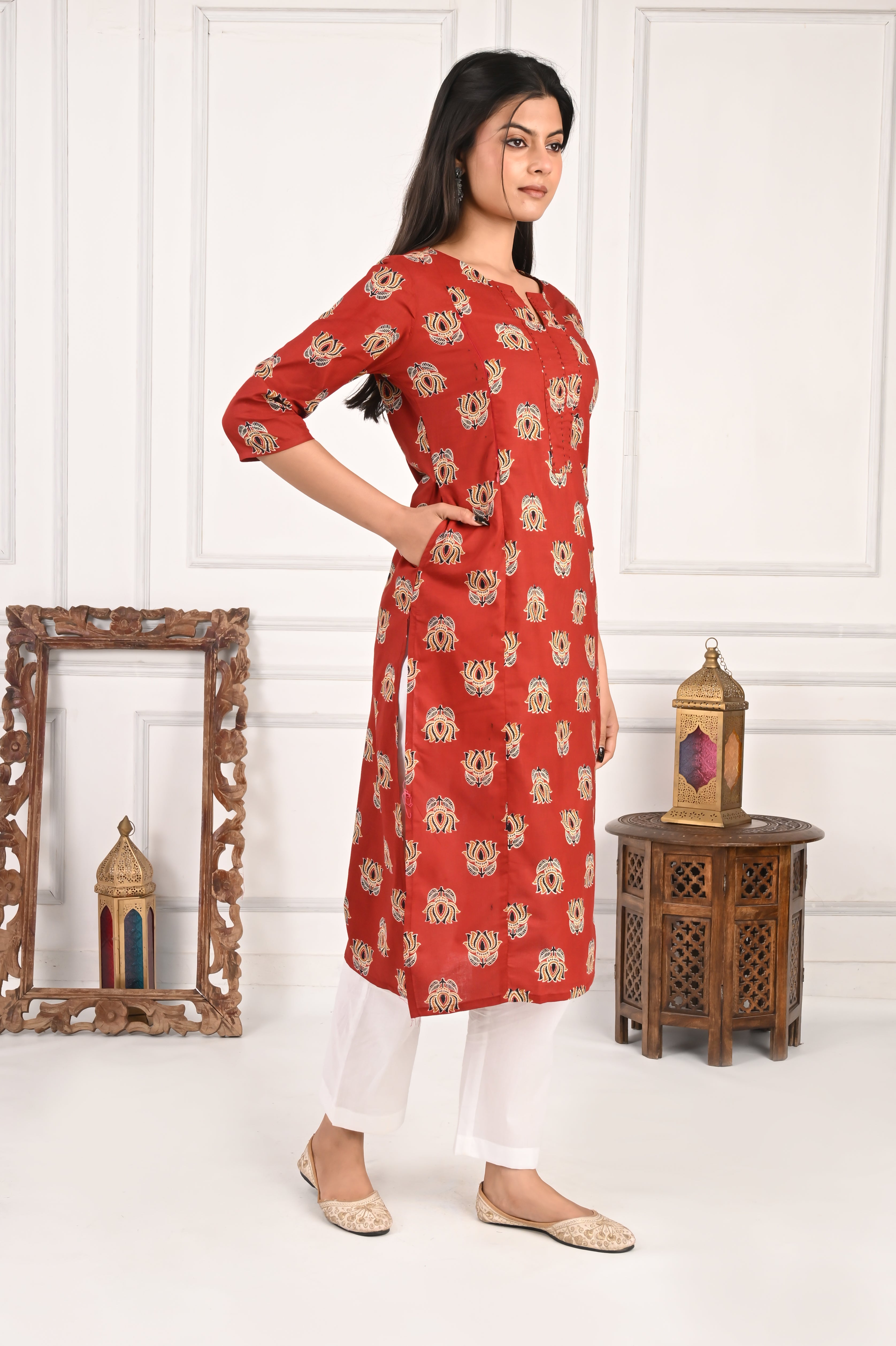 Mumzhug Maroon Colored Jaipuri Print Pure Cotton Feeding Kurta