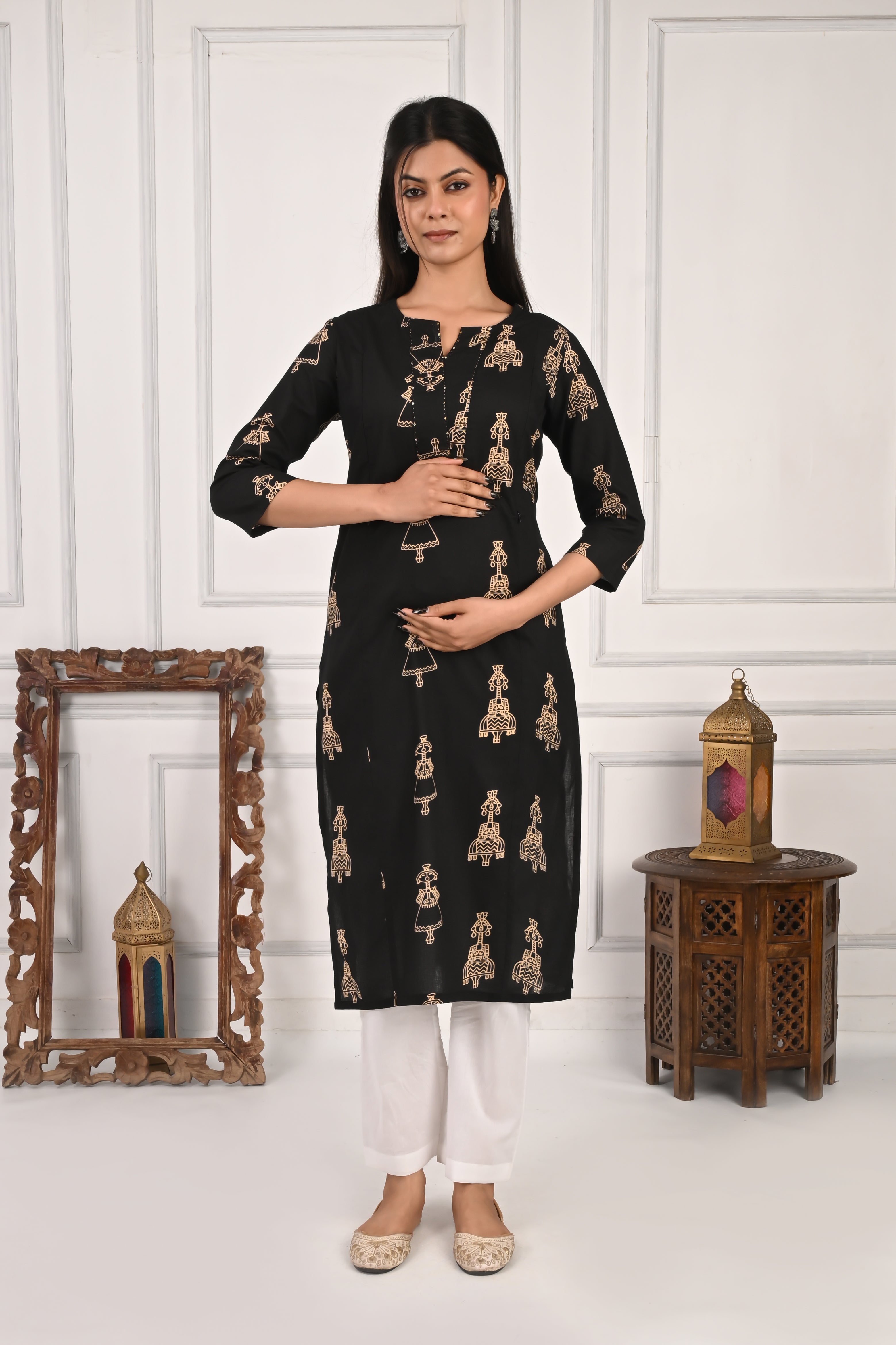 Mumzhug Pure Cotton Black Print Feeding Kurta
