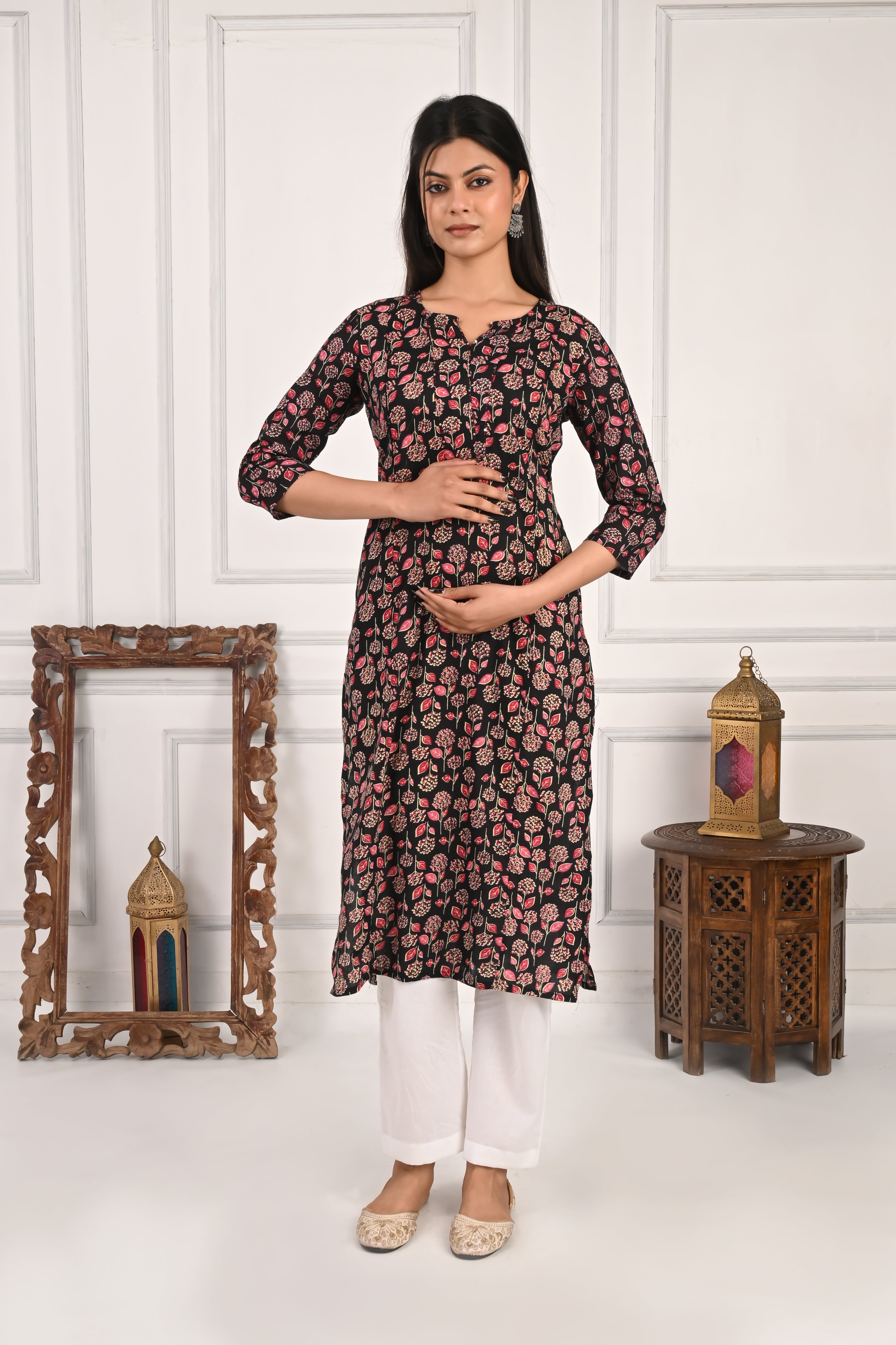 Mumzhug Black Color Jaipuri Print Pure Cotton Feeding Kurta