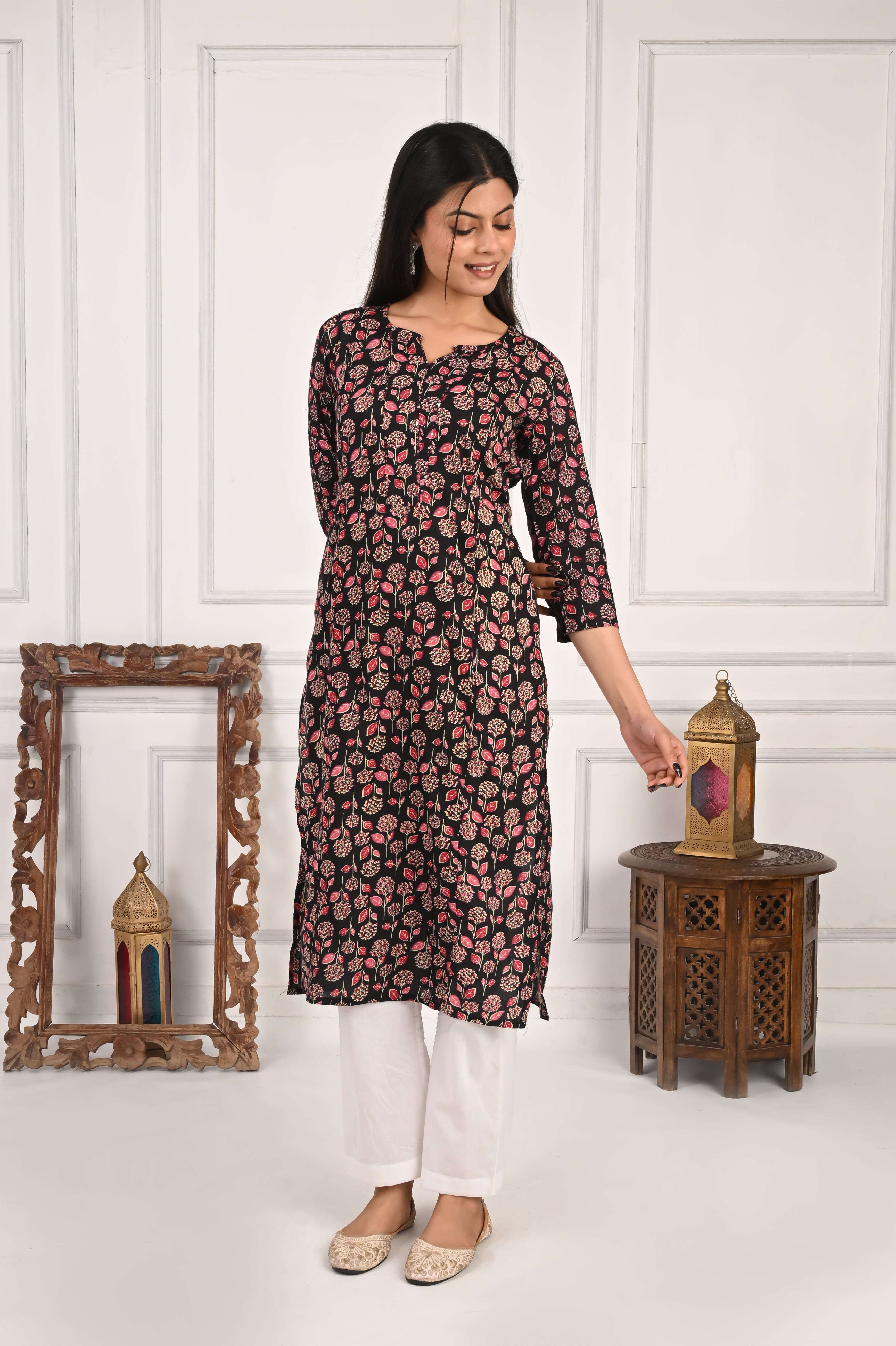 Mumzhug Black Color Jaipuri Print Pure Cotton Feeding Kurta