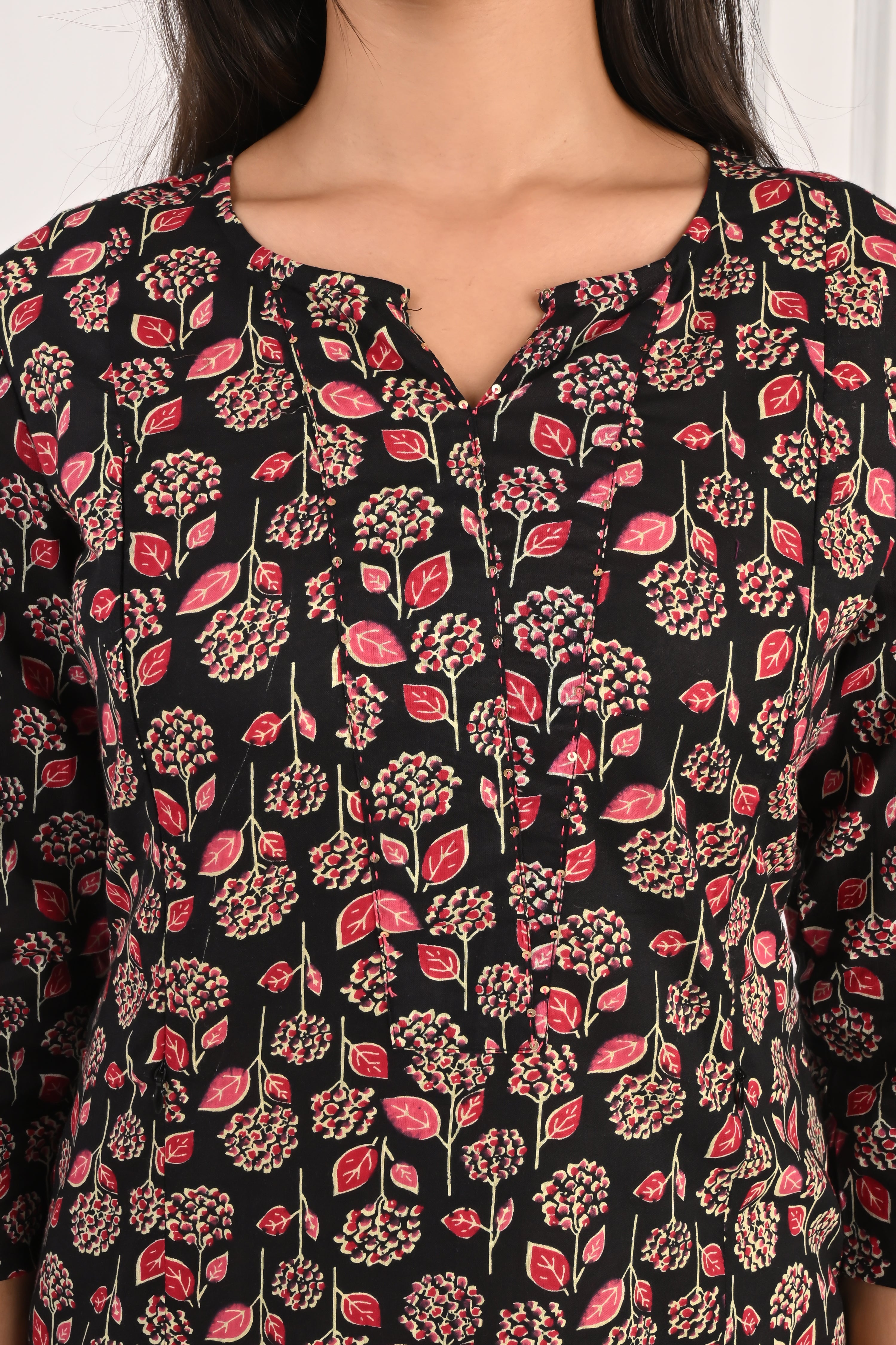 Mumzhug Black Color Jaipuri Print Pure Cotton Feeding Kurta