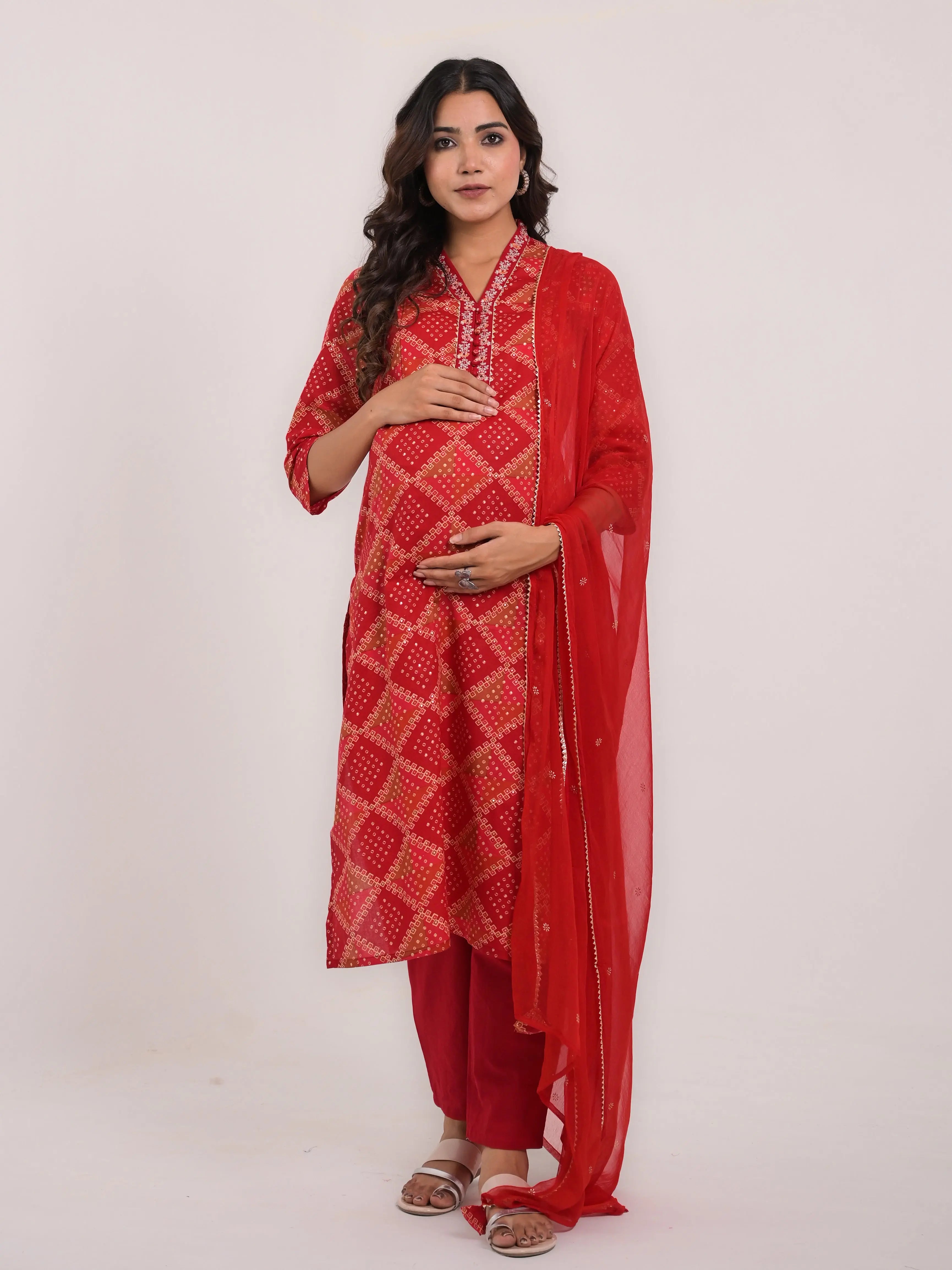 Mumzhug cotton embroided kurta with pant and dupatta for maternity and feeding purpose mumzhug