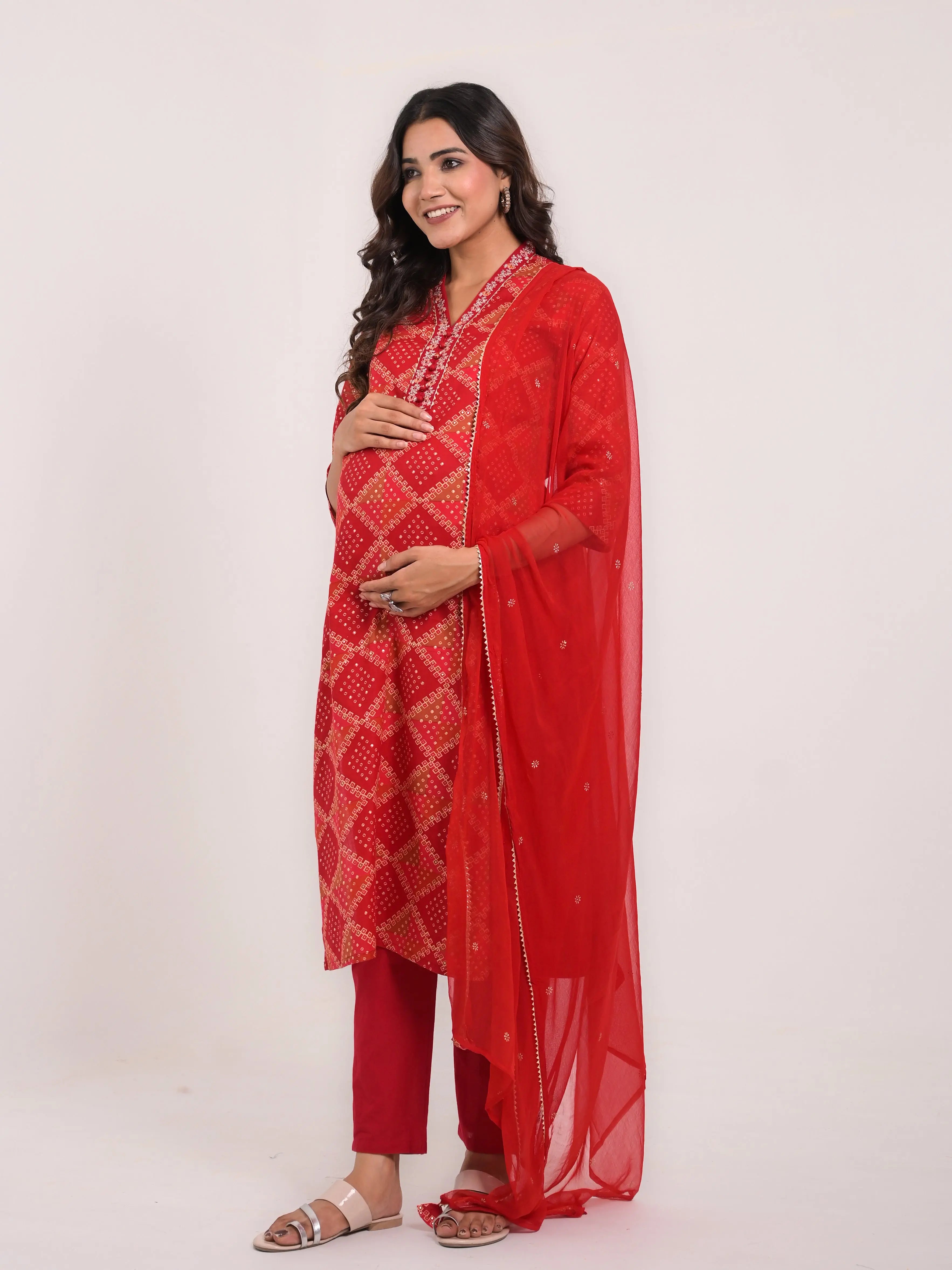 Mumzhug cotton embroided kurta with pant and dupatta for maternity and feeding purpose mumzhug