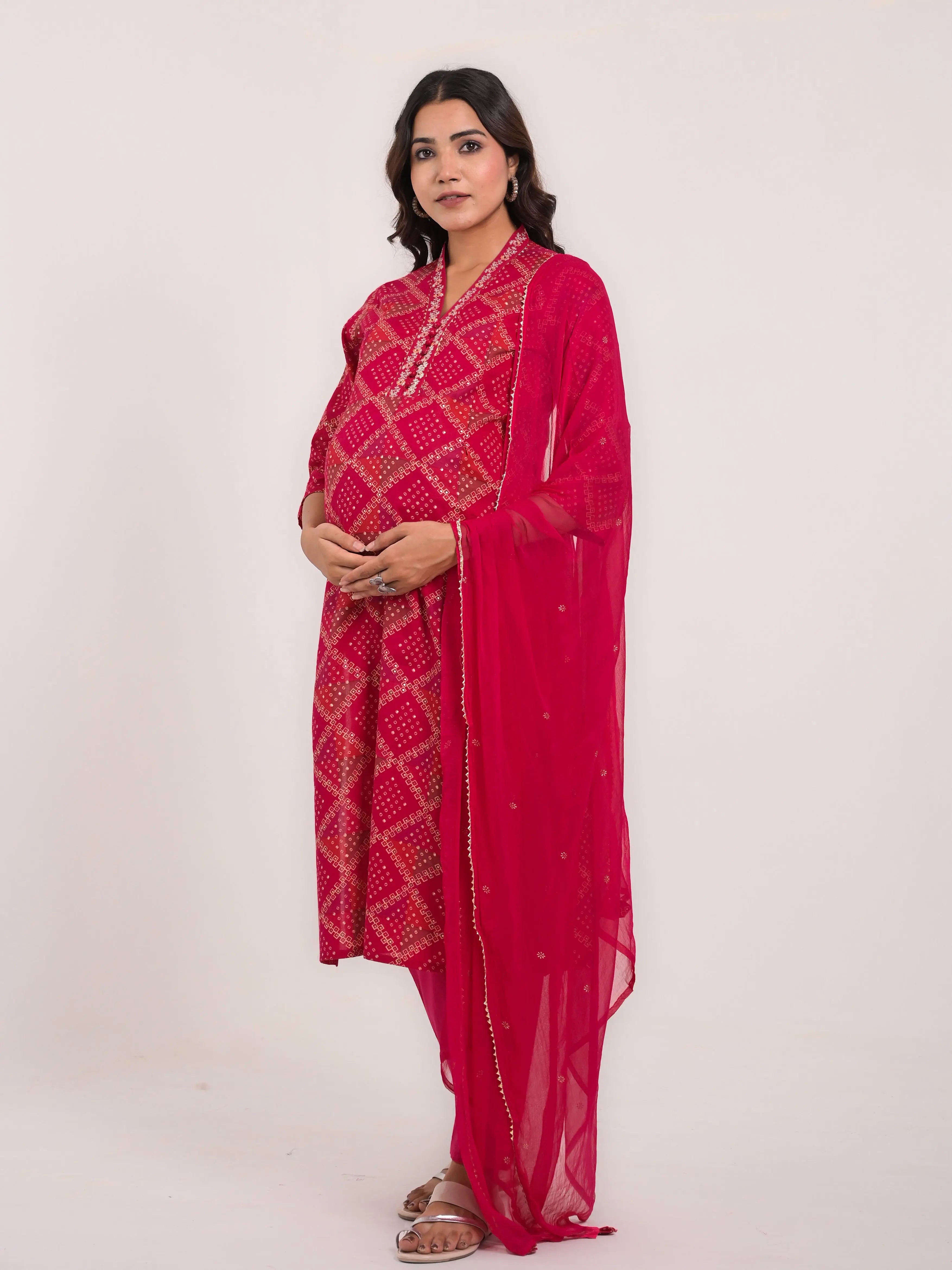 Mumzhug cotton embroided kurta with pant and dupatta for maternity and feeding purpose mumzhug