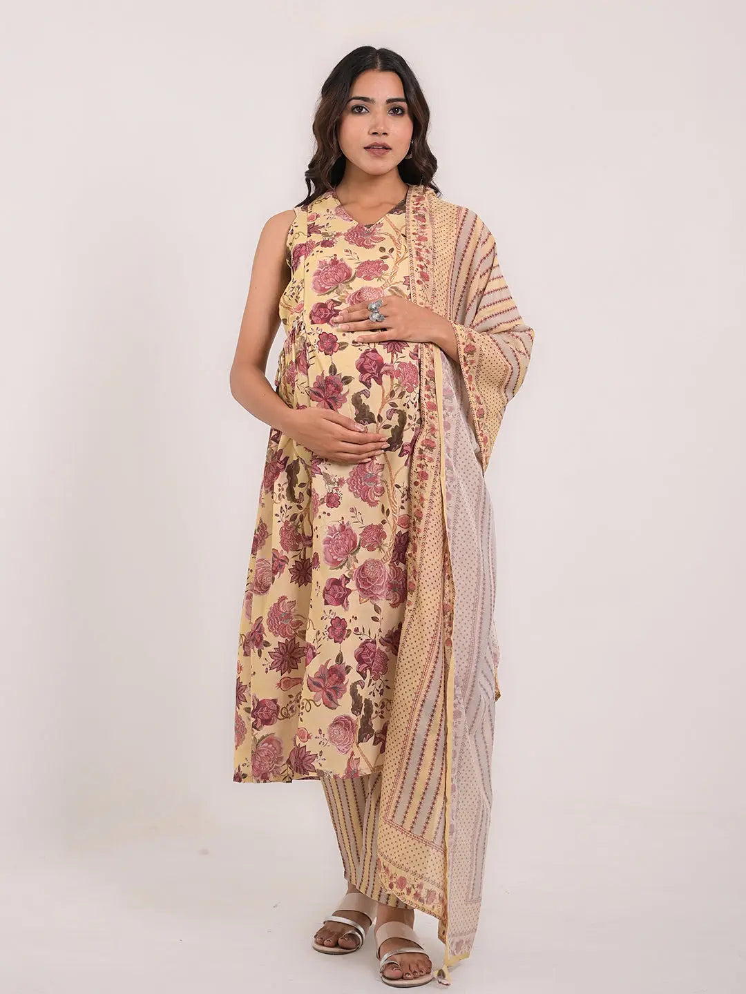 MUMZHUG COTTON FALAIRED KURTA PANT AND DUPATTA SET FOR MATERNITY AND FEEDING PURPOSE mumzhug